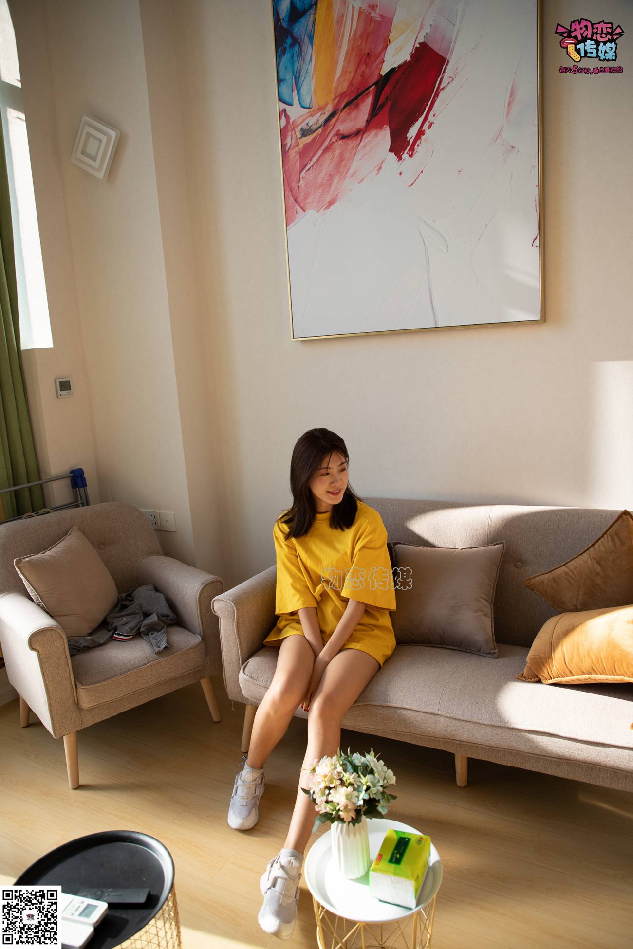 图片[147]-[物恋传媒] NO.063 深秋蜜糖，甜甜甜美~小白跑鞋配灰色棉袜 [161P] – 速更版-美库