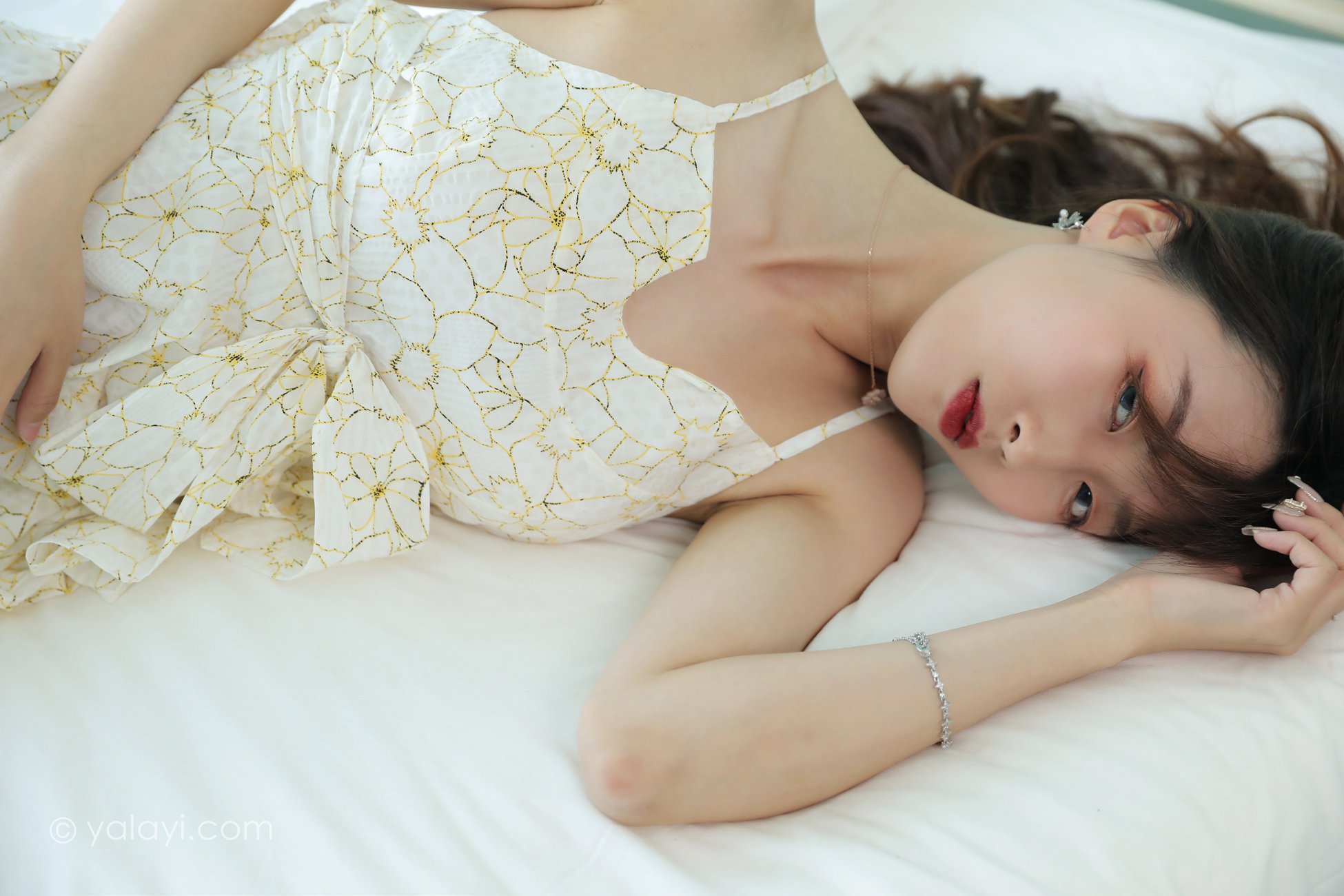 图片[14]-[YALAYI雅拉伊] 2021.08.06 No.825 自由的孤独 佳佳 [42P] – 速更版-美库