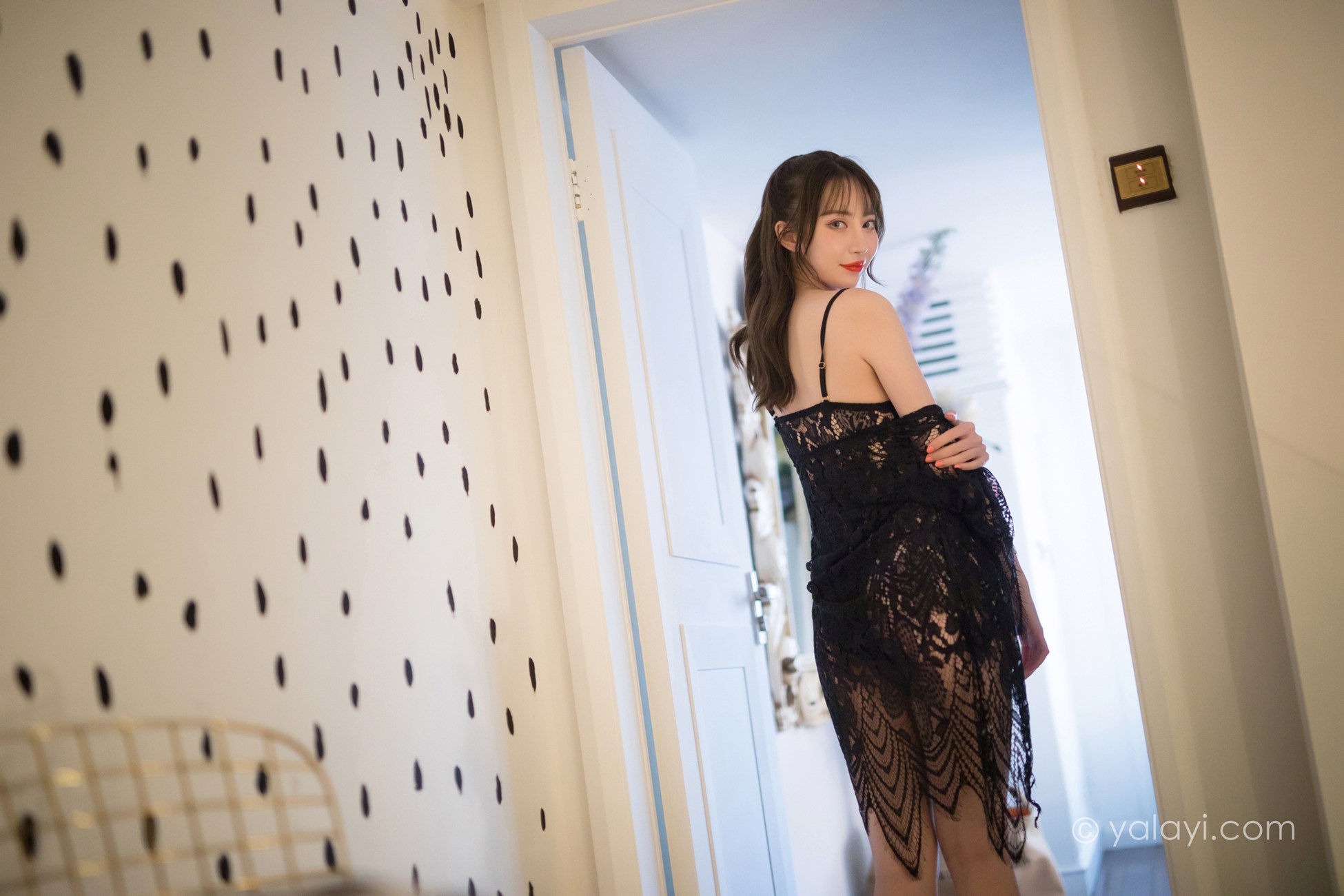 图片[40]-[YALAYI雅拉伊] 2021.08.19 No.830 惊鸿一瞥 白雪 [41P] – 速更版-美库