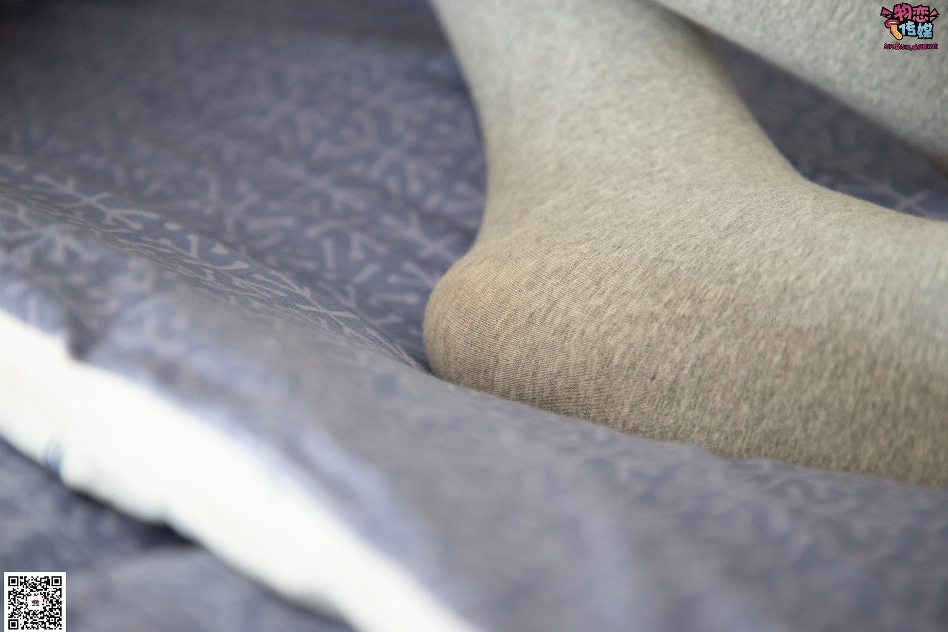 图片[13]-勿恋传媒 No.066 清纯小解解的灰色长筒棉袜 只想这样看着你 [148P] – 速更版-美库