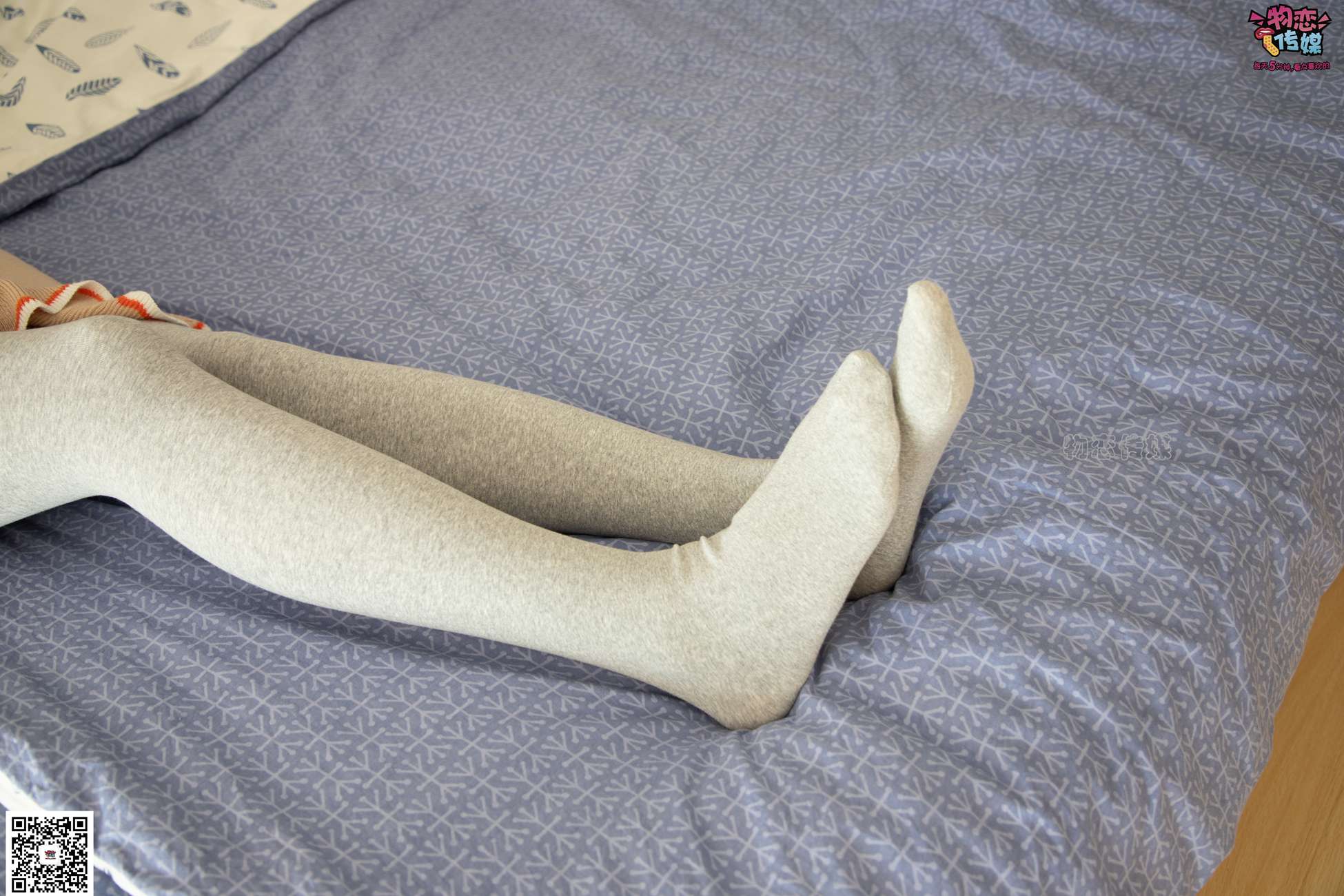 图片[26]-勿恋传媒 No.066 清纯小解解的灰色长筒棉袜 只想这样看着你 [148P] – 速更版-美库