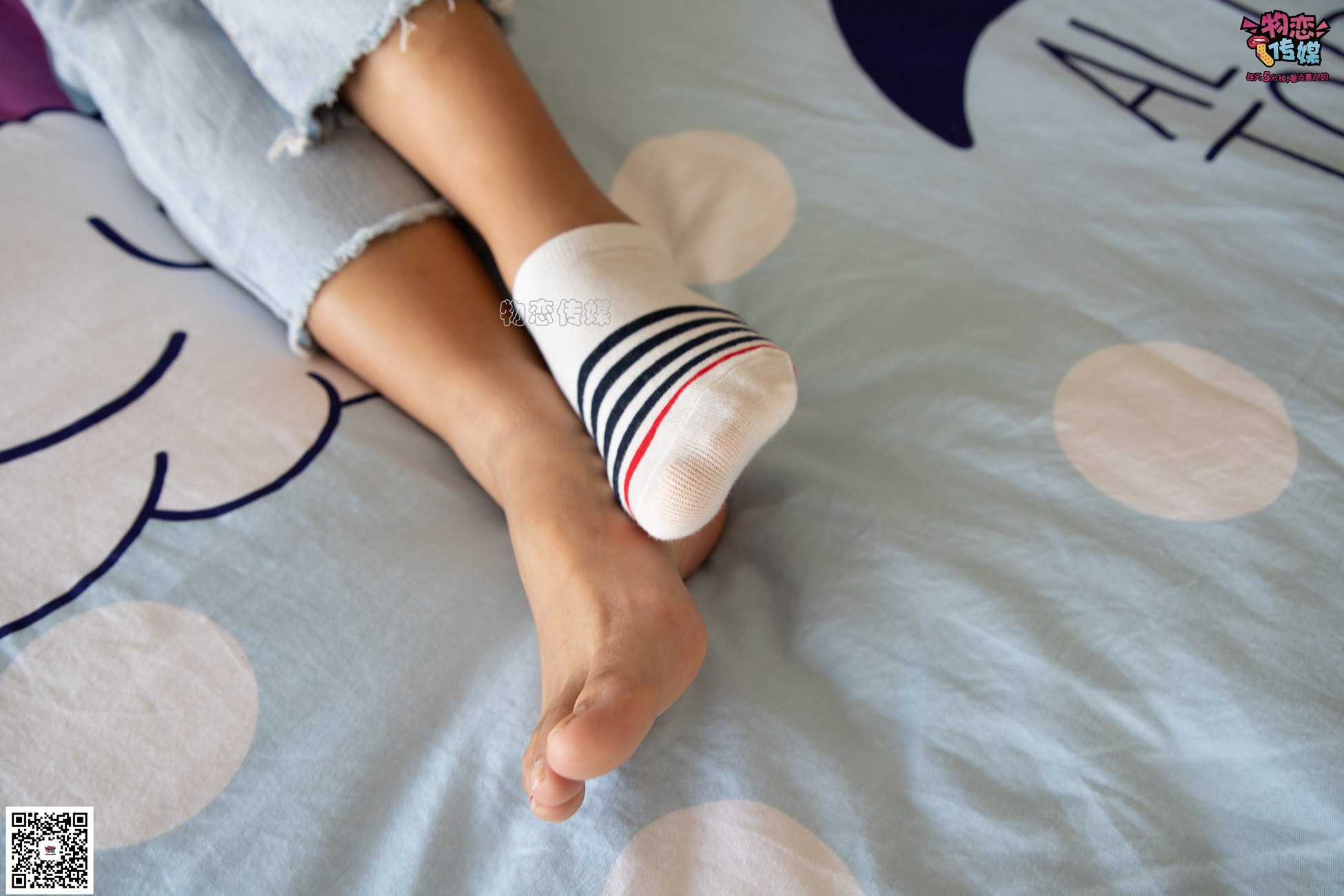 图片[16]-物恋传媒 No.067 锁骨的秘密。白色板鞋配白色横纹棉袜 [189P] – 速更版-美库