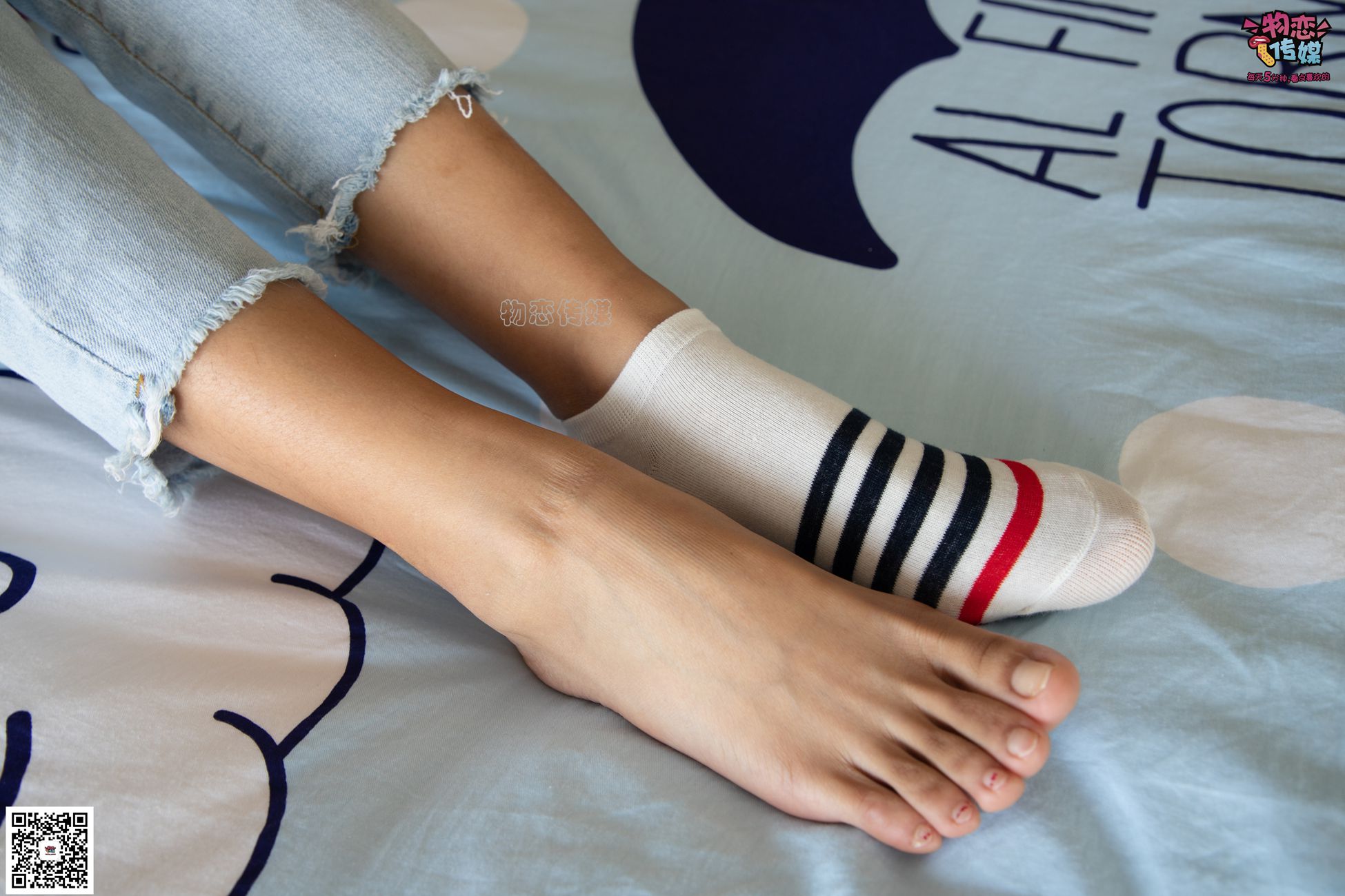 图片[28]-物恋传媒 No.067 锁骨的秘密。白色板鞋配白色横纹棉袜 [189P] – 速更版-美库