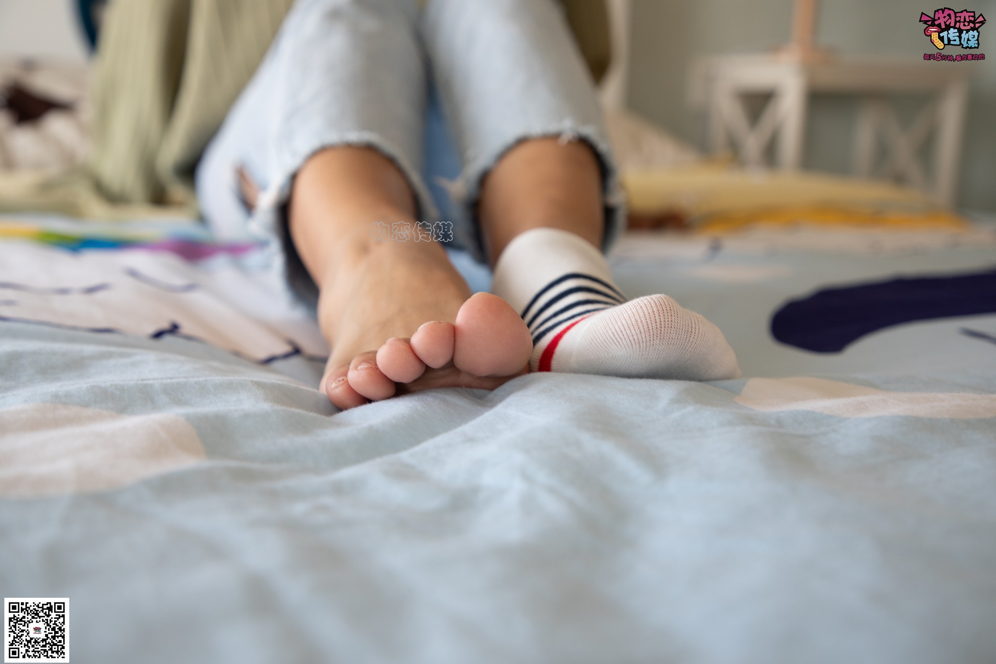 图片[30]-物恋传媒 No.067 锁骨的秘密。白色板鞋配白色横纹棉袜 [189P] – 速更版-美库