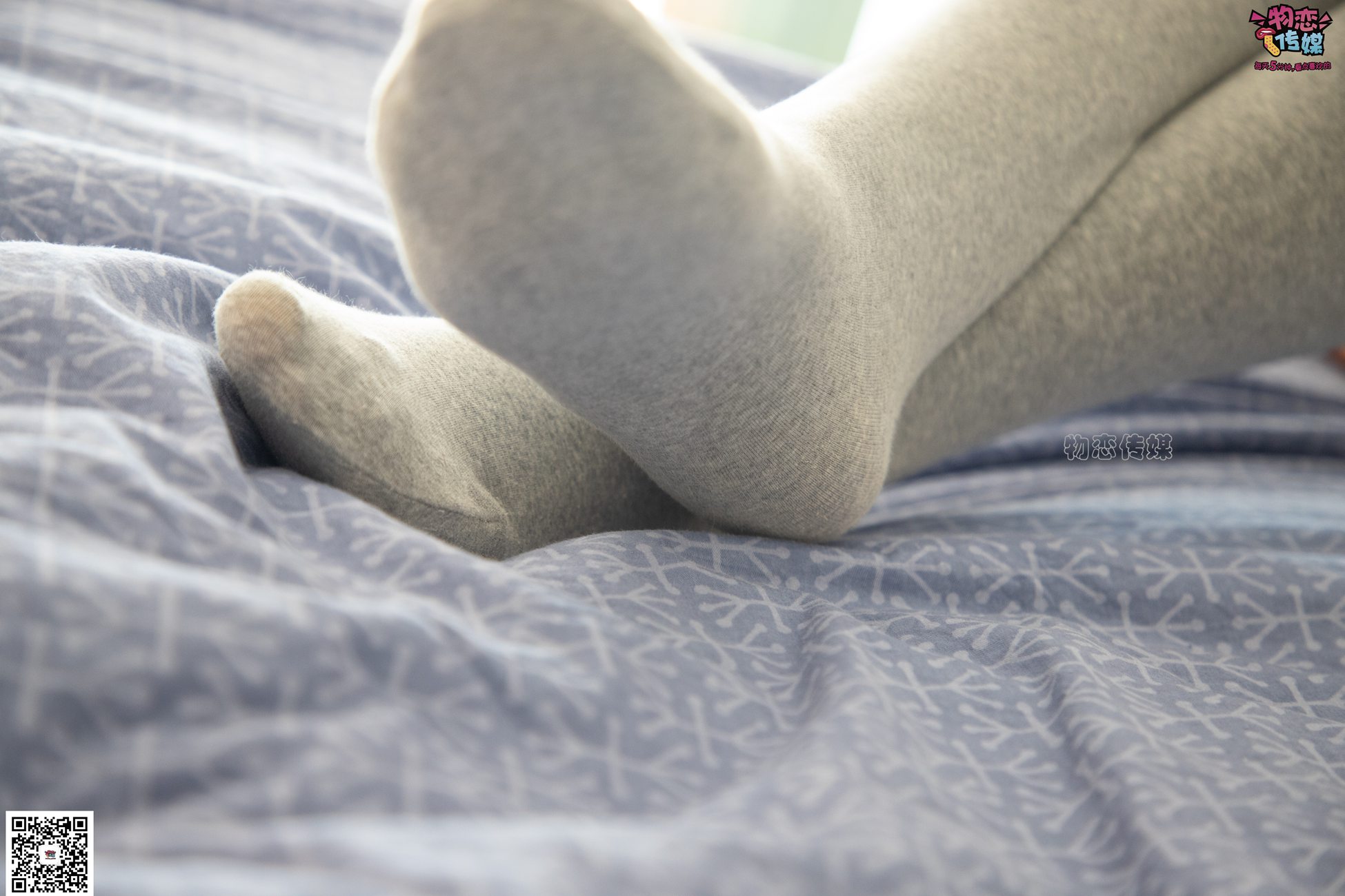 图片[42]-勿恋传媒 No.066 清纯小解解的灰色长筒棉袜 只想这样看着你 [148P] – 速更版-美库