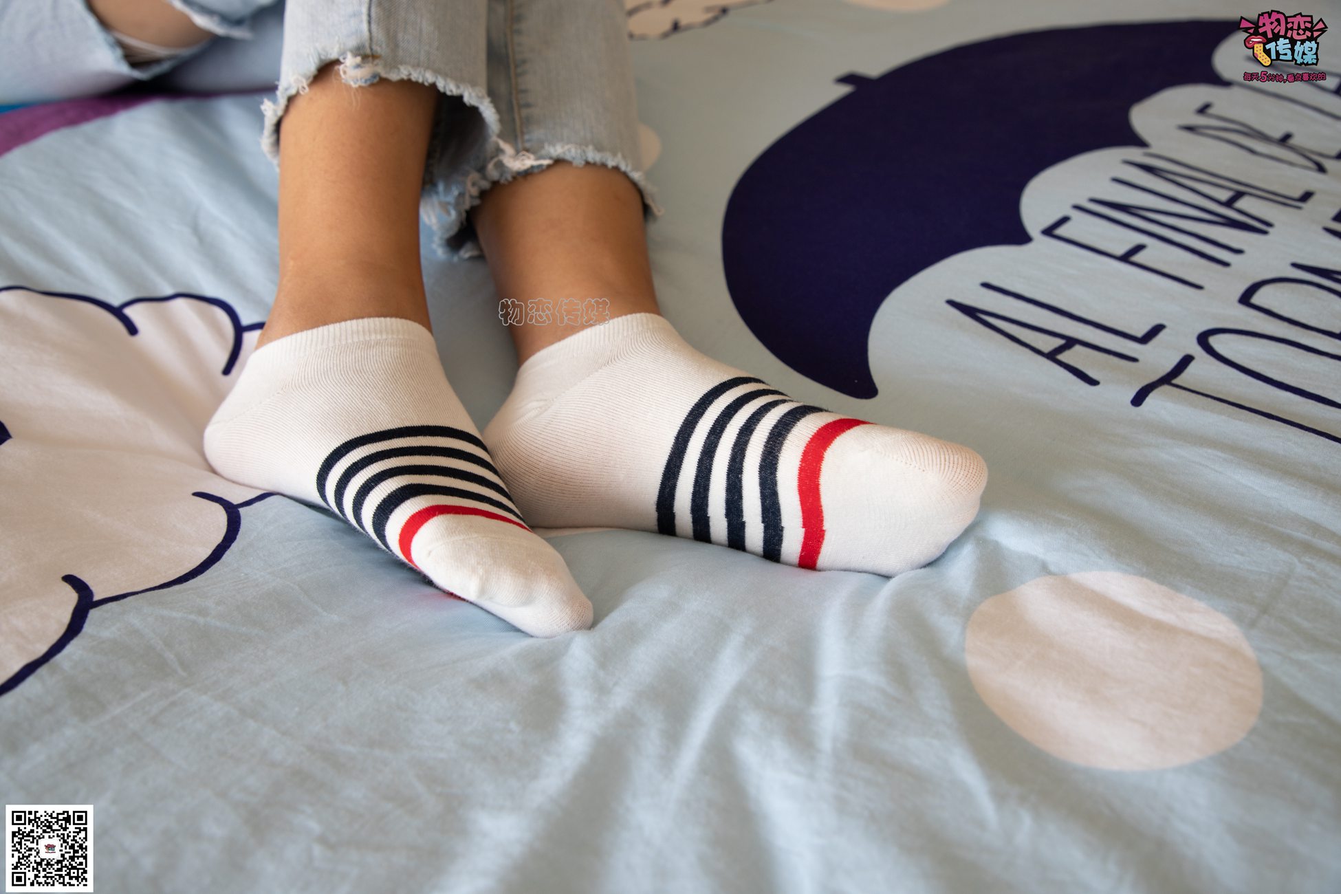 图片[44]-物恋传媒 No.067 锁骨的秘密。白色板鞋配白色横纹棉袜 [189P] – 速更版-美库