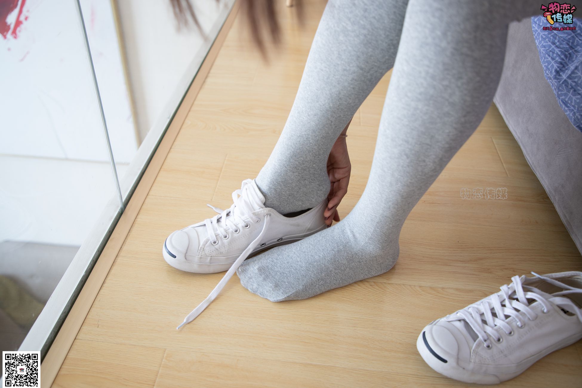 图片[60]-勿恋传媒 No.066 清纯小解解的灰色长筒棉袜 只想这样看着你 [148P] – 速更版-美库