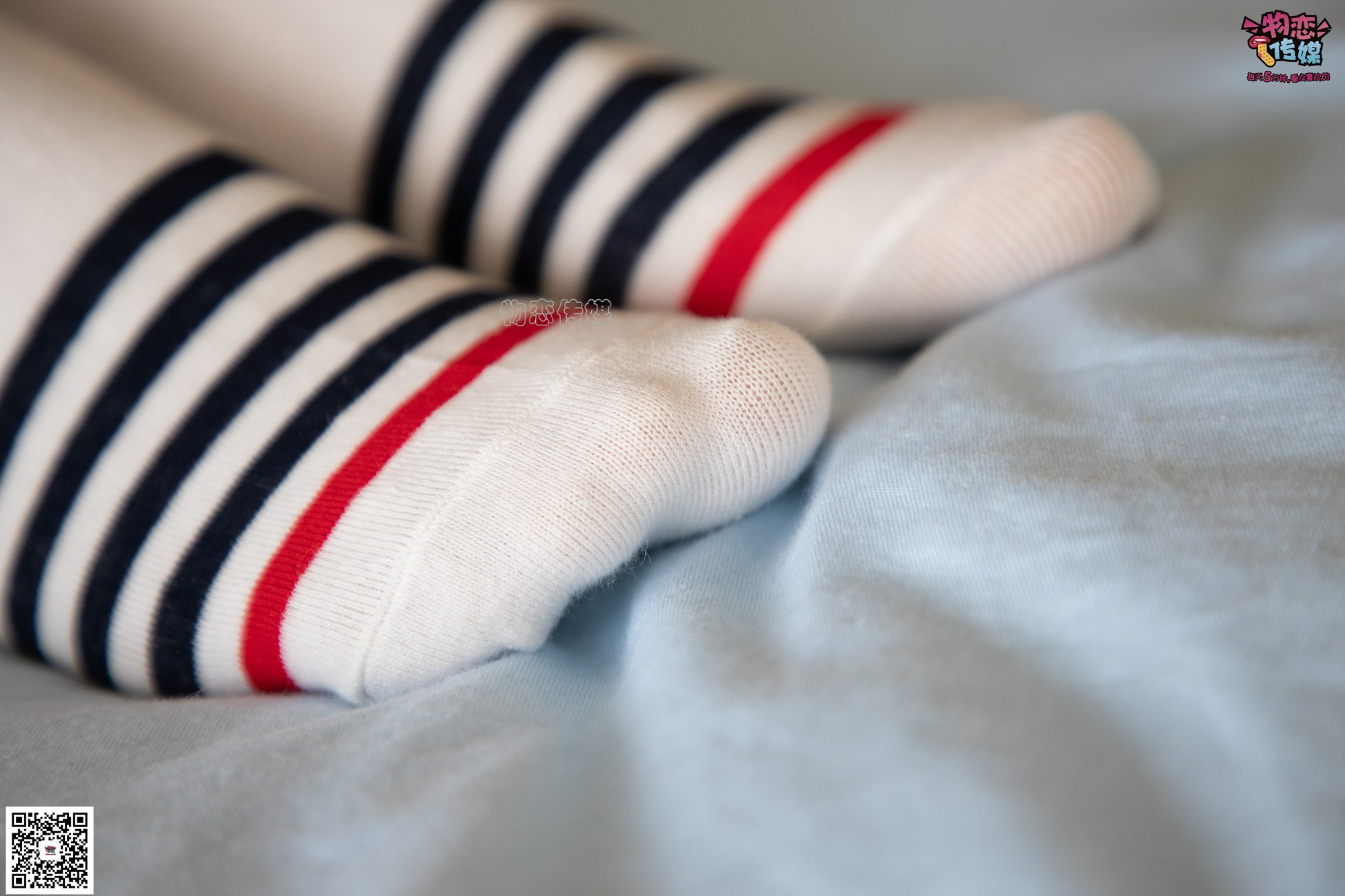 图片[51]-物恋传媒 No.067 锁骨的秘密。白色板鞋配白色横纹棉袜 [189P] – 速更版-美库