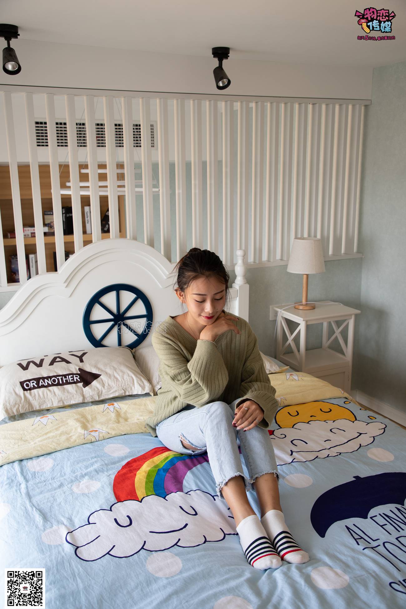 图片[54]-物恋传媒 No.067 锁骨的秘密。白色板鞋配白色横纹棉袜 [189P] – 速更版-美库