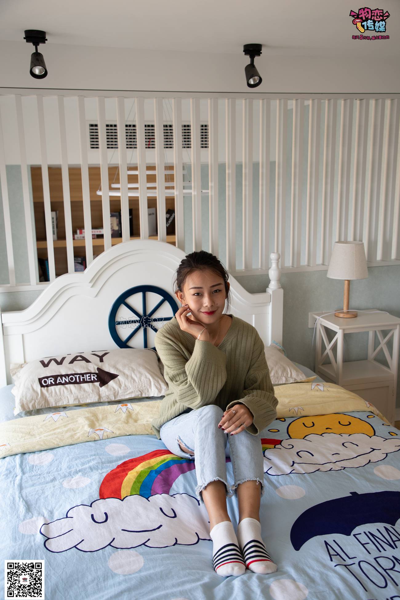 图片[55]-物恋传媒 No.067 锁骨的秘密。白色板鞋配白色横纹棉袜 [189P] – 速更版-美库