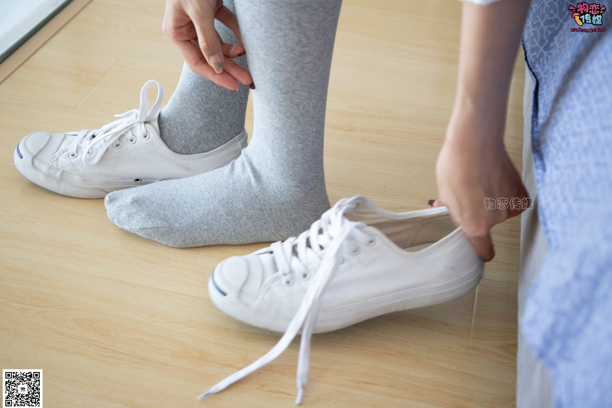 图片[72]-勿恋传媒 No.066 清纯小解解的灰色长筒棉袜 只想这样看着你 [148P] – 速更版-美库