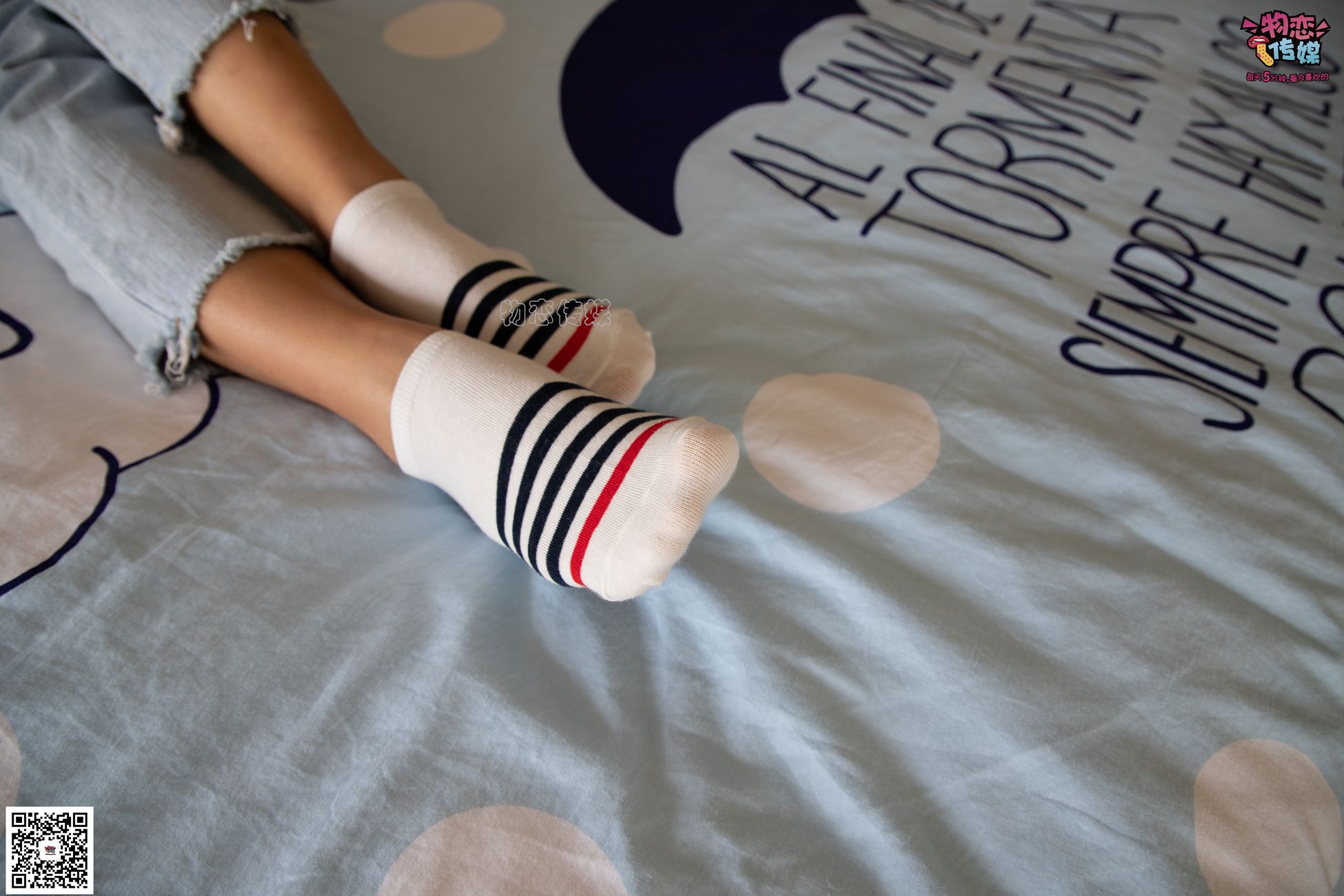 图片[63]-物恋传媒 No.067 锁骨的秘密。白色板鞋配白色横纹棉袜 [189P] – 速更版-美库