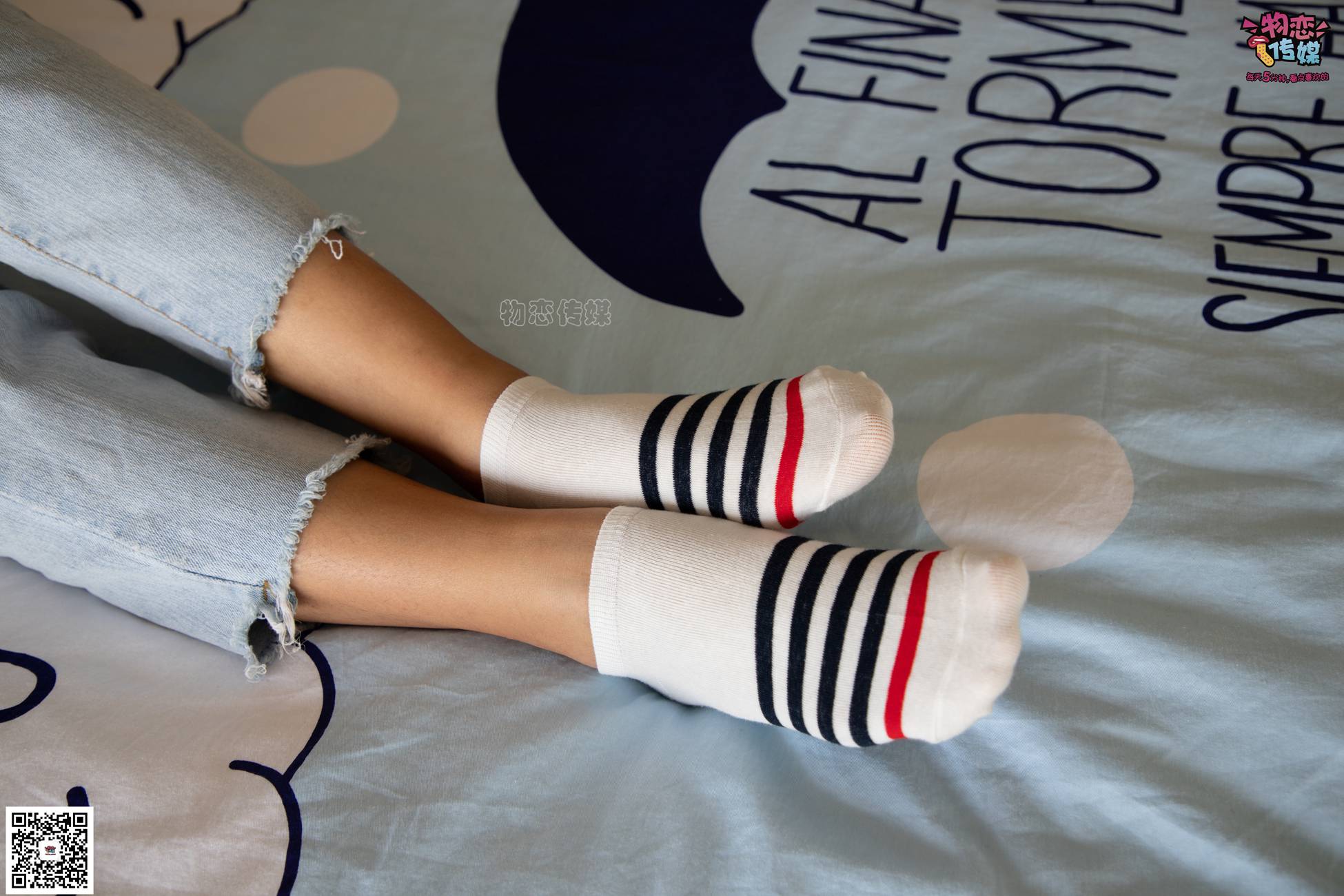 图片[71]-物恋传媒 No.067 锁骨的秘密。白色板鞋配白色横纹棉袜 [189P] – 速更版-美库