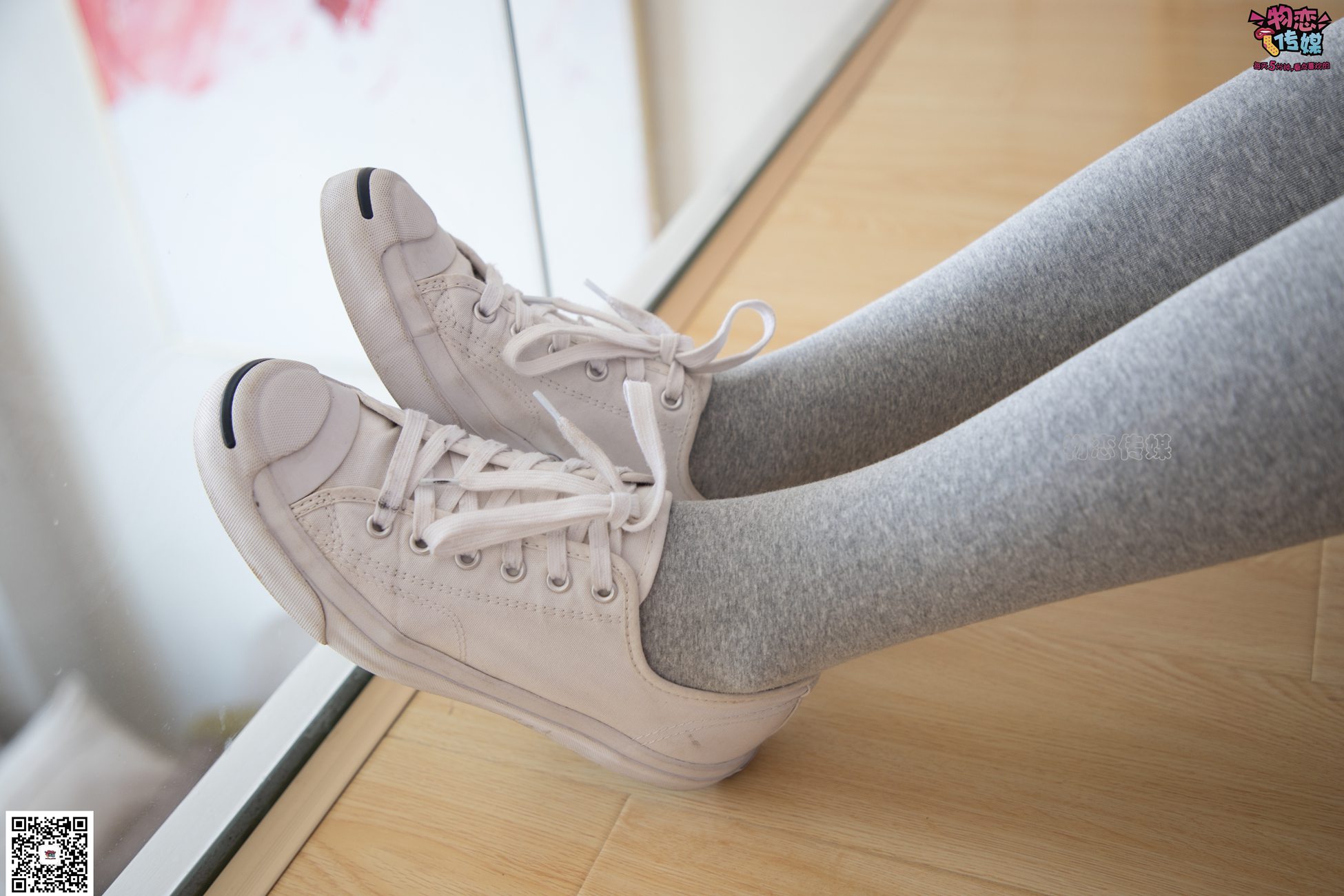 图片[88]-勿恋传媒 No.066 清纯小解解的灰色长筒棉袜 只想这样看着你 [148P] – 速更版-美库