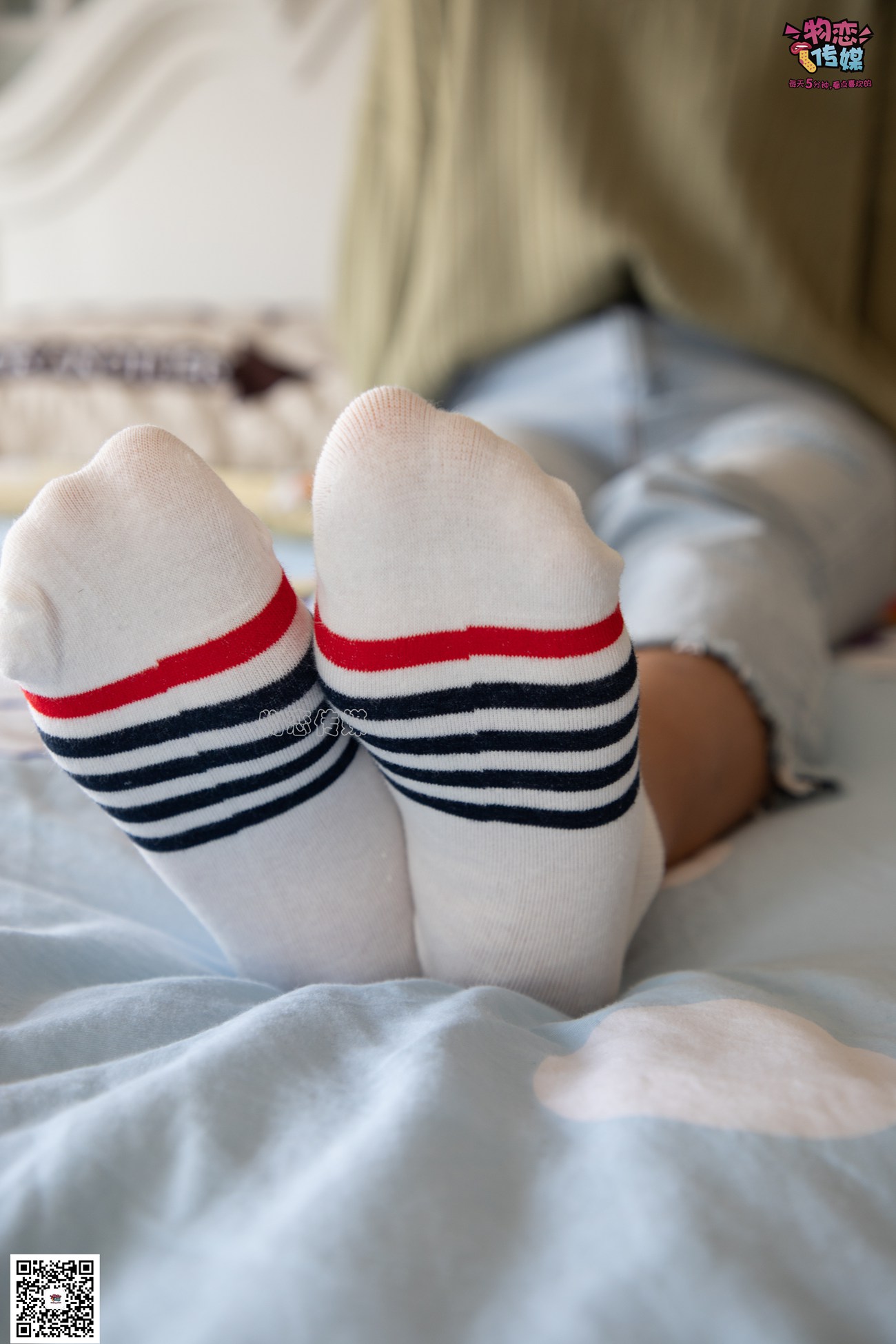图片[74]-物恋传媒 No.067 锁骨的秘密。白色板鞋配白色横纹棉袜 [189P] – 速更版-美库