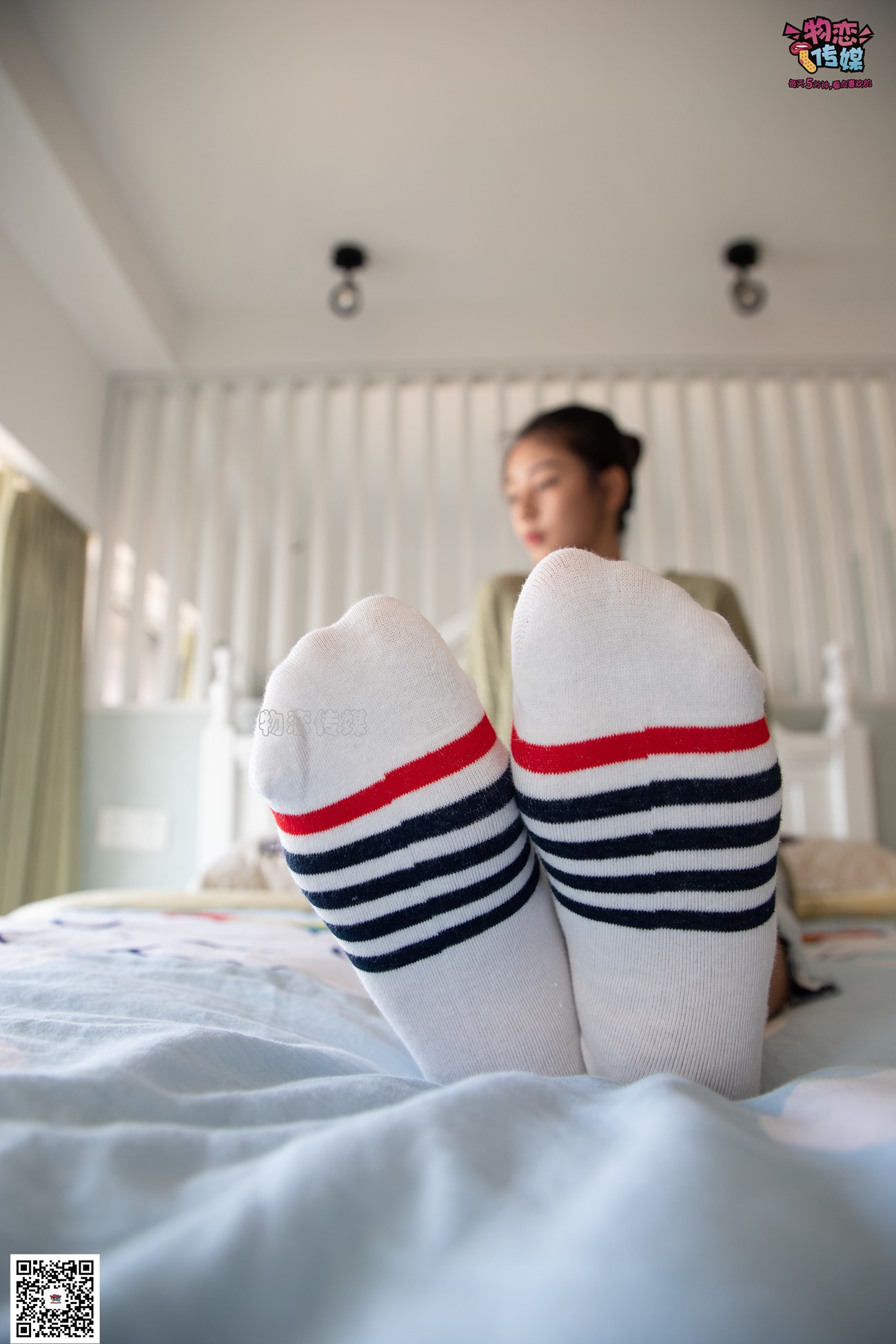 图片[76]-物恋传媒 No.067 锁骨的秘密。白色板鞋配白色横纹棉袜 [189P] – 速更版-美库
