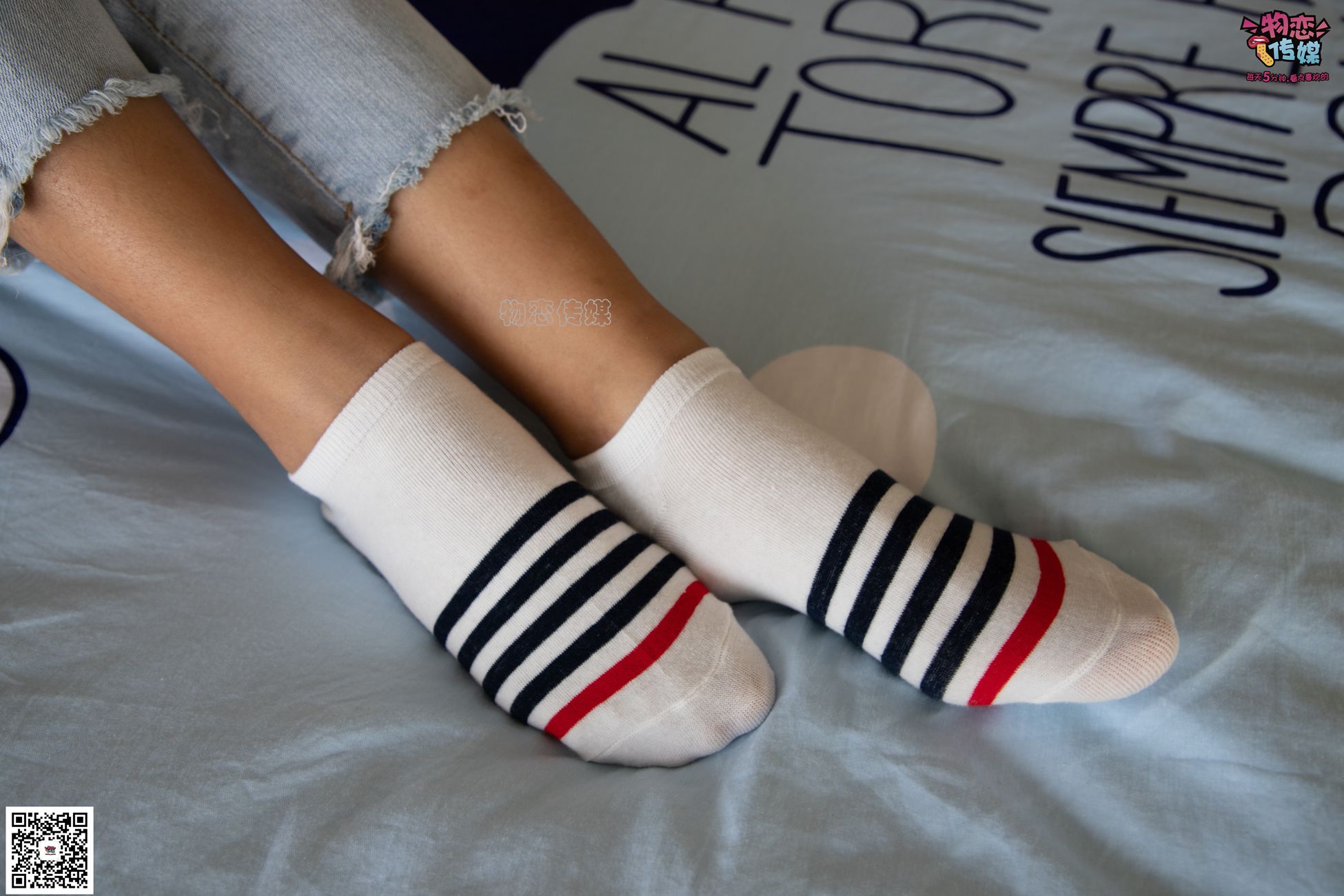 图片[83]-物恋传媒 No.067 锁骨的秘密。白色板鞋配白色横纹棉袜 [189P] – 速更版-美库