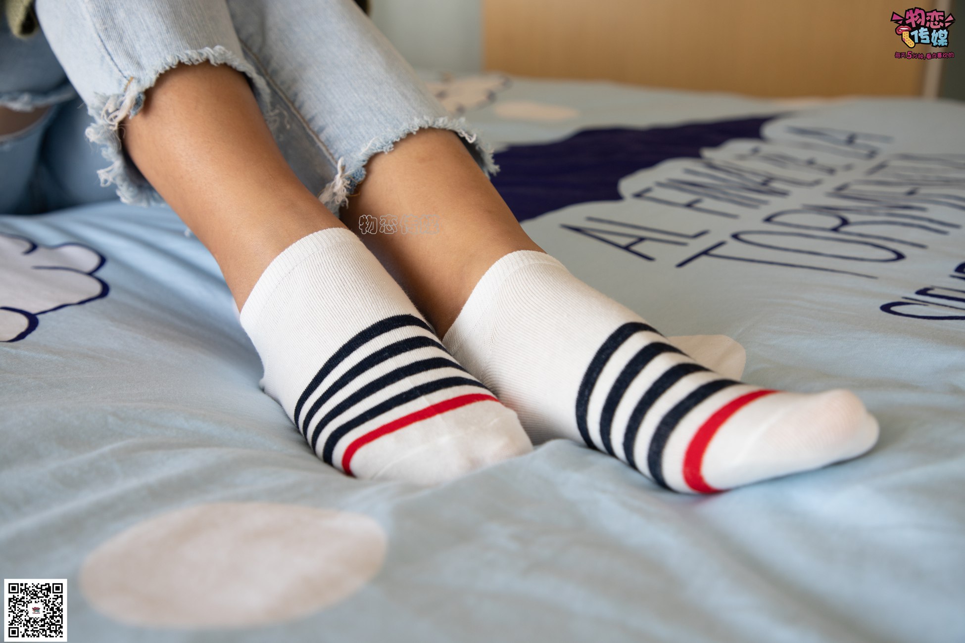图片[84]-物恋传媒 No.067 锁骨的秘密。白色板鞋配白色横纹棉袜 [189P] – 速更版-美库