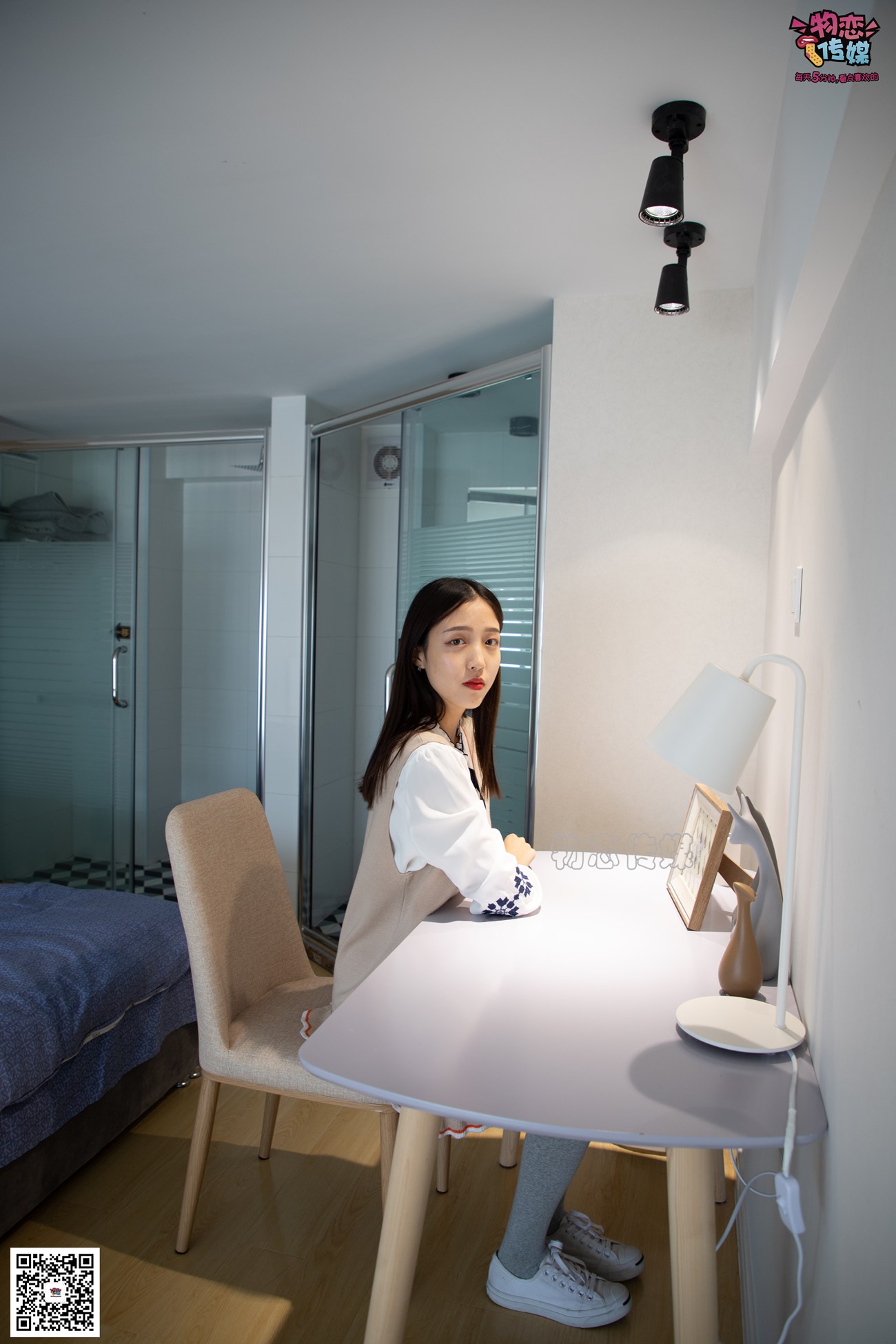 图片[102]-勿恋传媒 No.066 清纯小解解的灰色长筒棉袜 只想这样看着你 [148P] – 速更版-美库