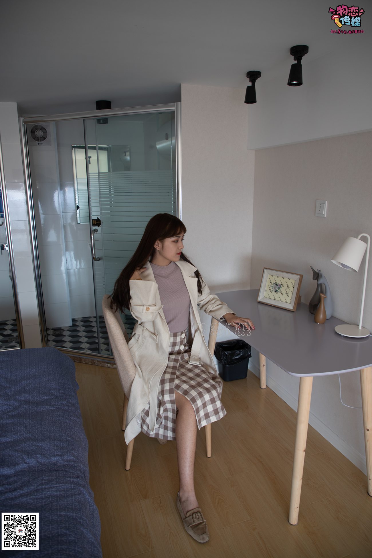 图片[111]-勿恋传媒 No.065 温柔格子裙,轻熟plus少女风,高冷小解解 [145P] – 速更版-美库