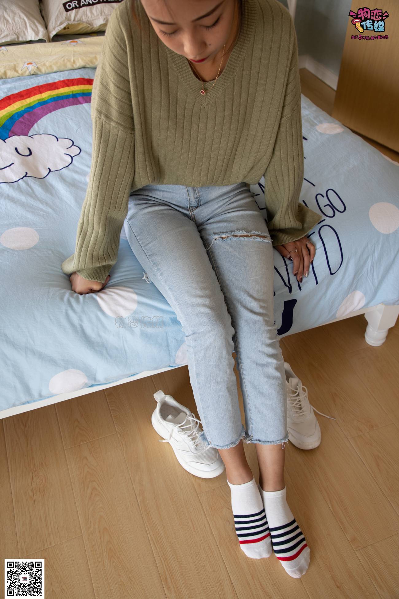 图片[91]-物恋传媒 No.067 锁骨的秘密。白色板鞋配白色横纹棉袜 [189P] – 速更版-美库