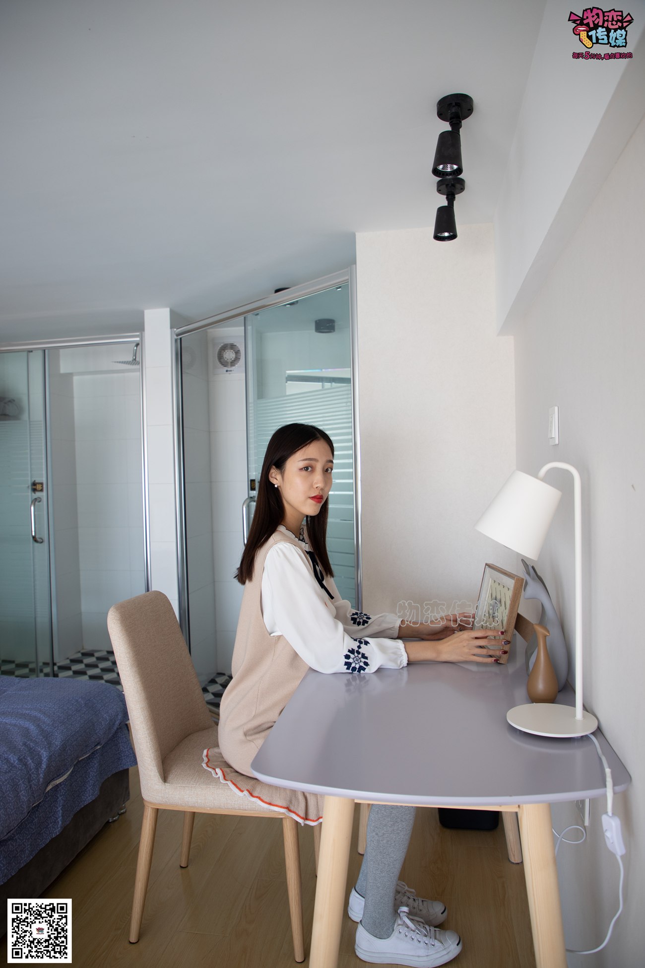 图片[109]-勿恋传媒 No.066 清纯小解解的灰色长筒棉袜 只想这样看着你 [148P] – 速更版-美库