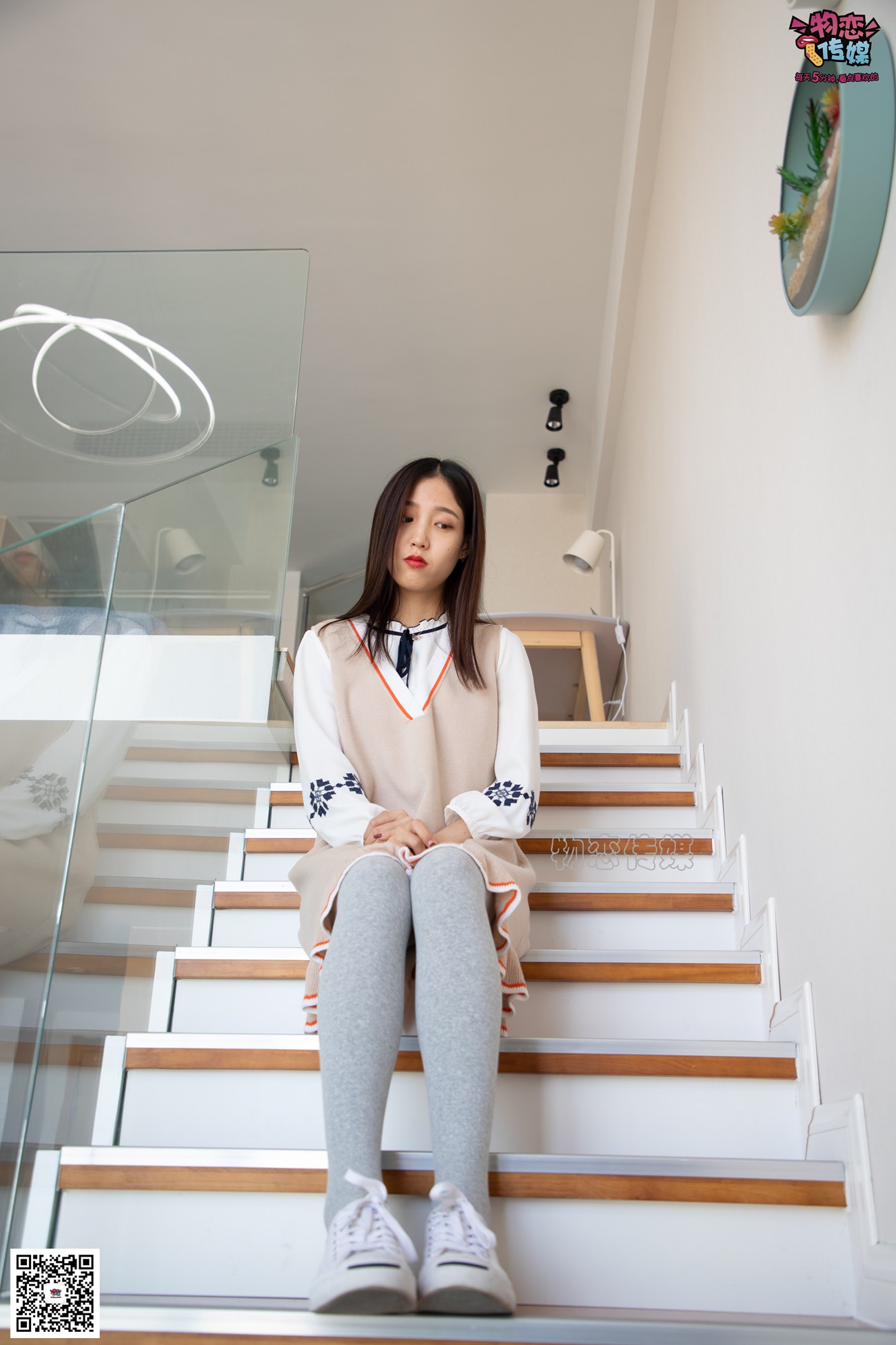 图片[116]-勿恋传媒 No.066 清纯小解解的灰色长筒棉袜 只想这样看着你 [148P] – 速更版-美库