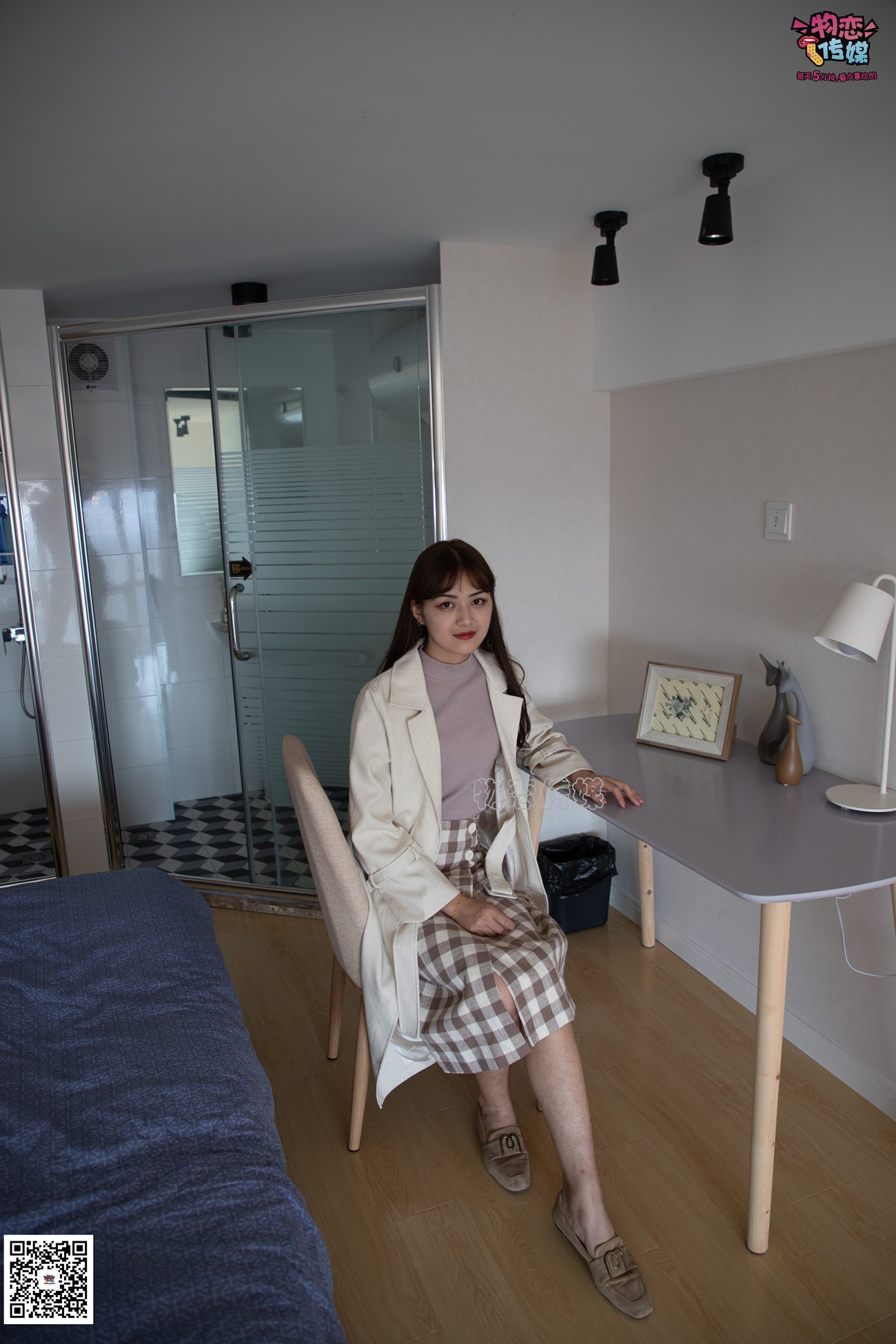 图片[126]-勿恋传媒 No.065 温柔格子裙,轻熟plus少女风,高冷小解解 [145P] – 速更版-美库