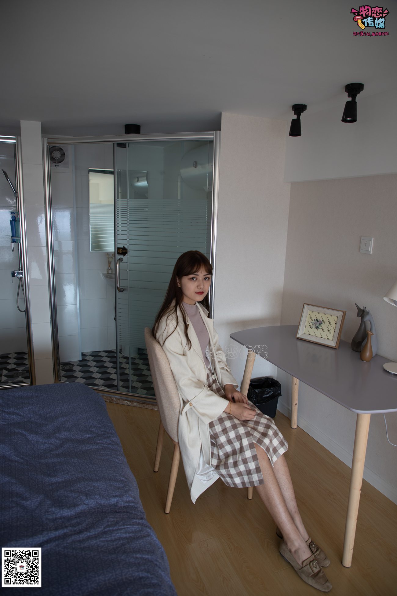 图片[132]-勿恋传媒 No.065 温柔格子裙,轻熟plus少女风,高冷小解解 [145P] – 速更版-美库