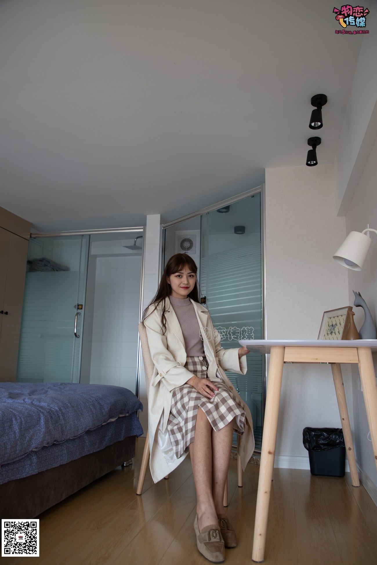 图片[134]-勿恋传媒 No.065 温柔格子裙,轻熟plus少女风,高冷小解解 [145P] – 速更版-美库