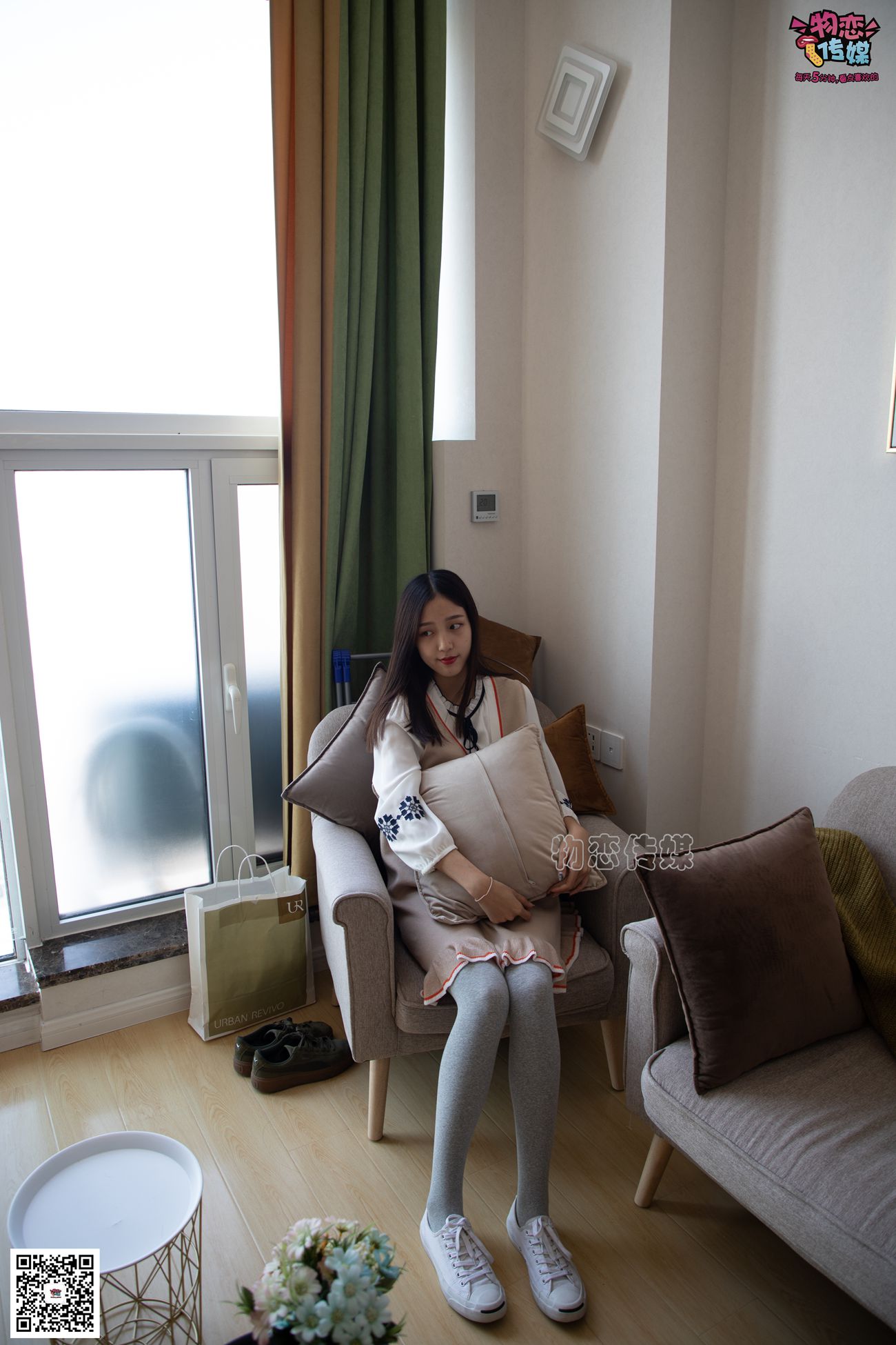 图片[137]-勿恋传媒 No.066 清纯小解解的灰色长筒棉袜 只想这样看着你 [148P] – 速更版-美库