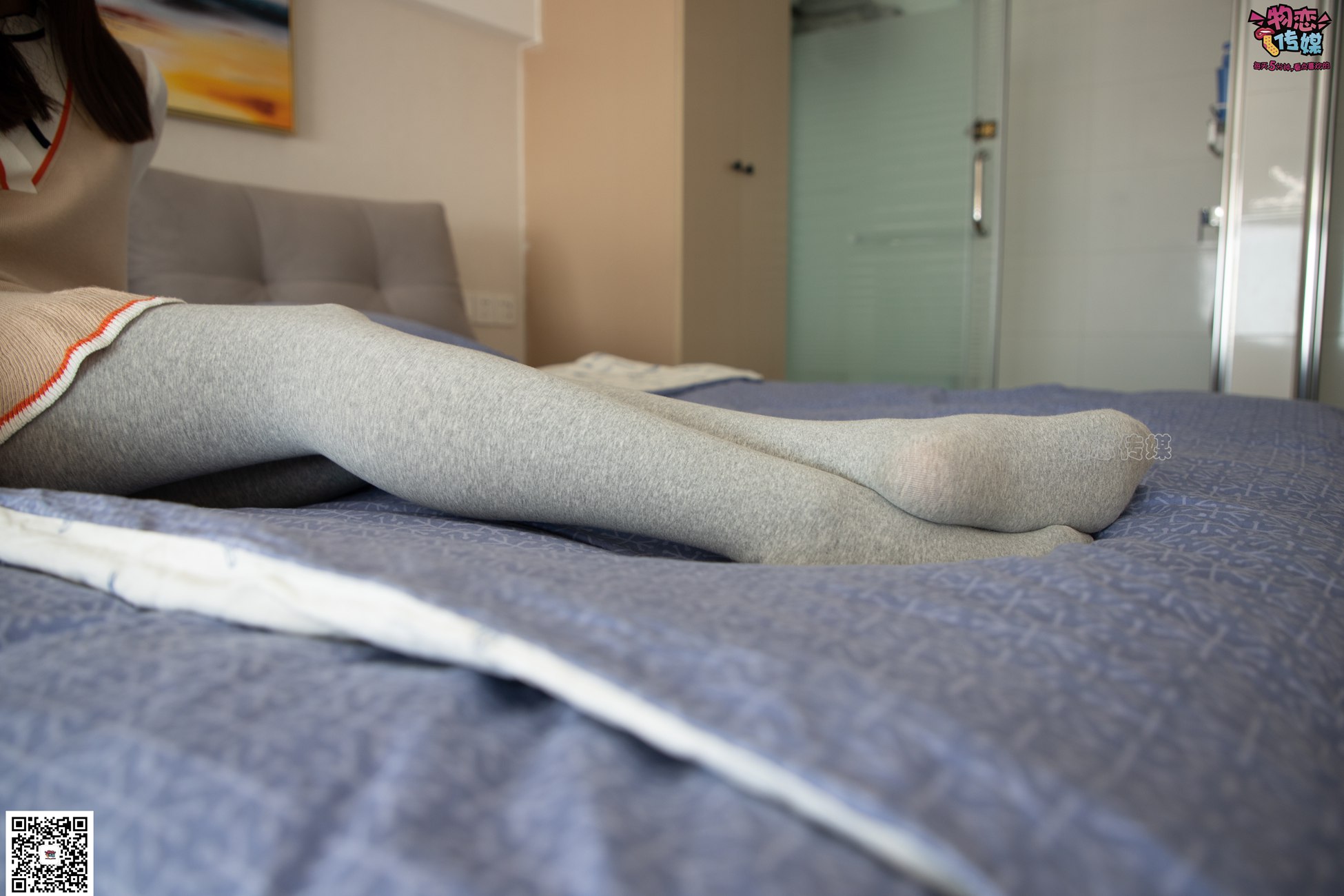 图片[143]-勿恋传媒 No.066 清纯小解解的灰色长筒棉袜 只想这样看着你 [148P] – 速更版-美库