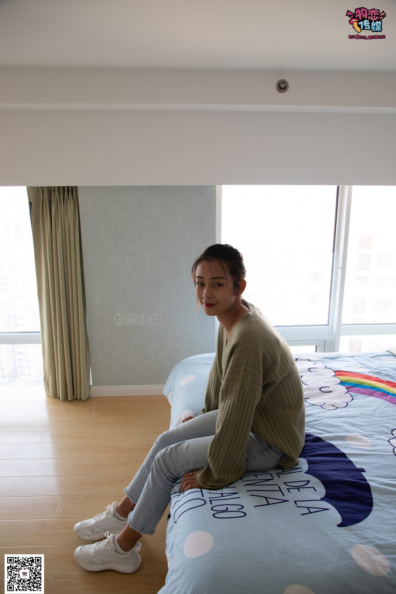 图片[154]-物恋传媒 No.067 锁骨的秘密。白色板鞋配白色横纹棉袜 [189P] – 速更版-美库