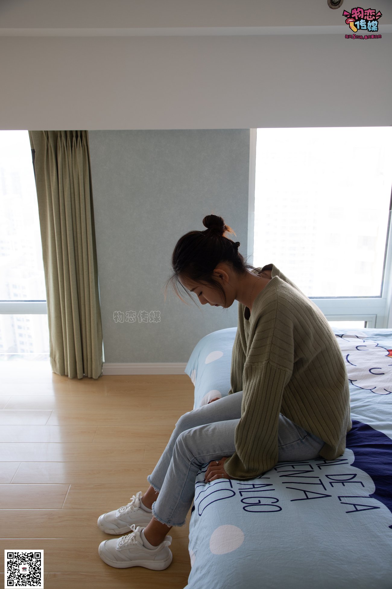 图片[155]-物恋传媒 No.067 锁骨的秘密。白色板鞋配白色横纹棉袜 [189P] – 速更版-美库