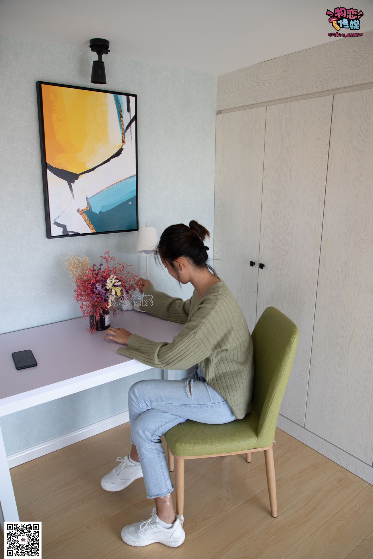 图片[162]-物恋传媒 No.067 锁骨的秘密。白色板鞋配白色横纹棉袜 [189P] – 速更版-美库