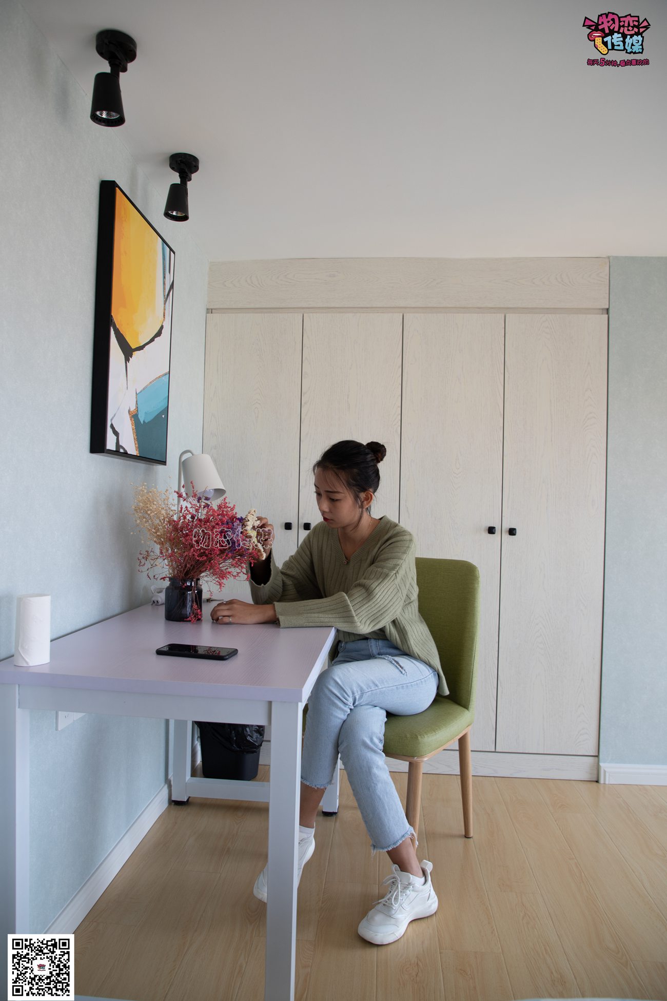 图片[164]-物恋传媒 No.067 锁骨的秘密。白色板鞋配白色横纹棉袜 [189P] – 速更版-美库