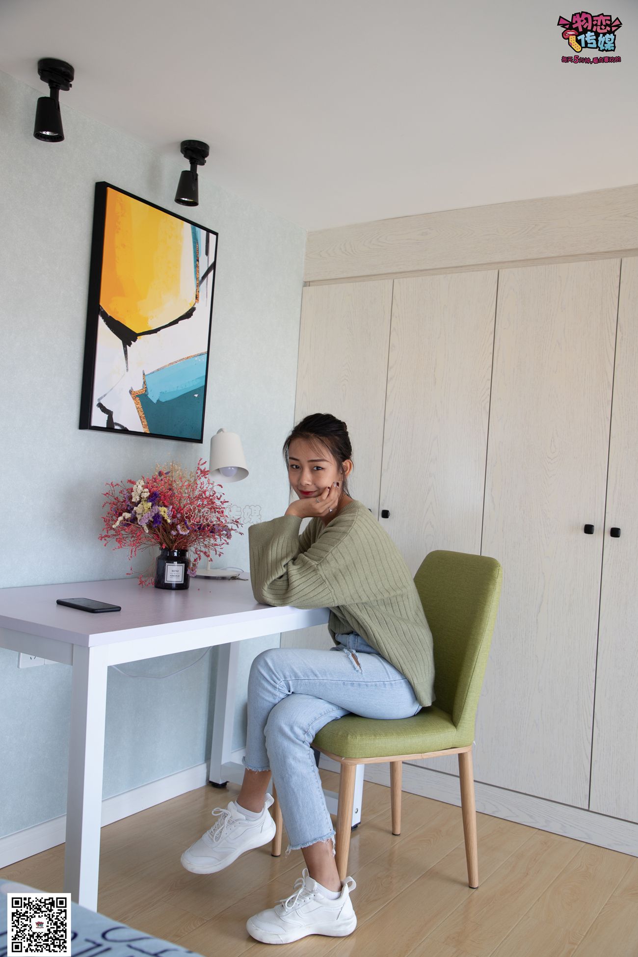 图片[167]-物恋传媒 No.067 锁骨的秘密。白色板鞋配白色横纹棉袜 [189P] – 速更版-美库