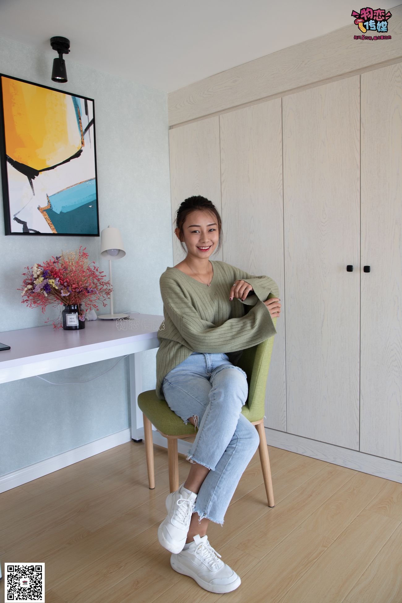 图片[172]-物恋传媒 No.067 锁骨的秘密。白色板鞋配白色横纹棉袜 [189P] – 速更版-美库