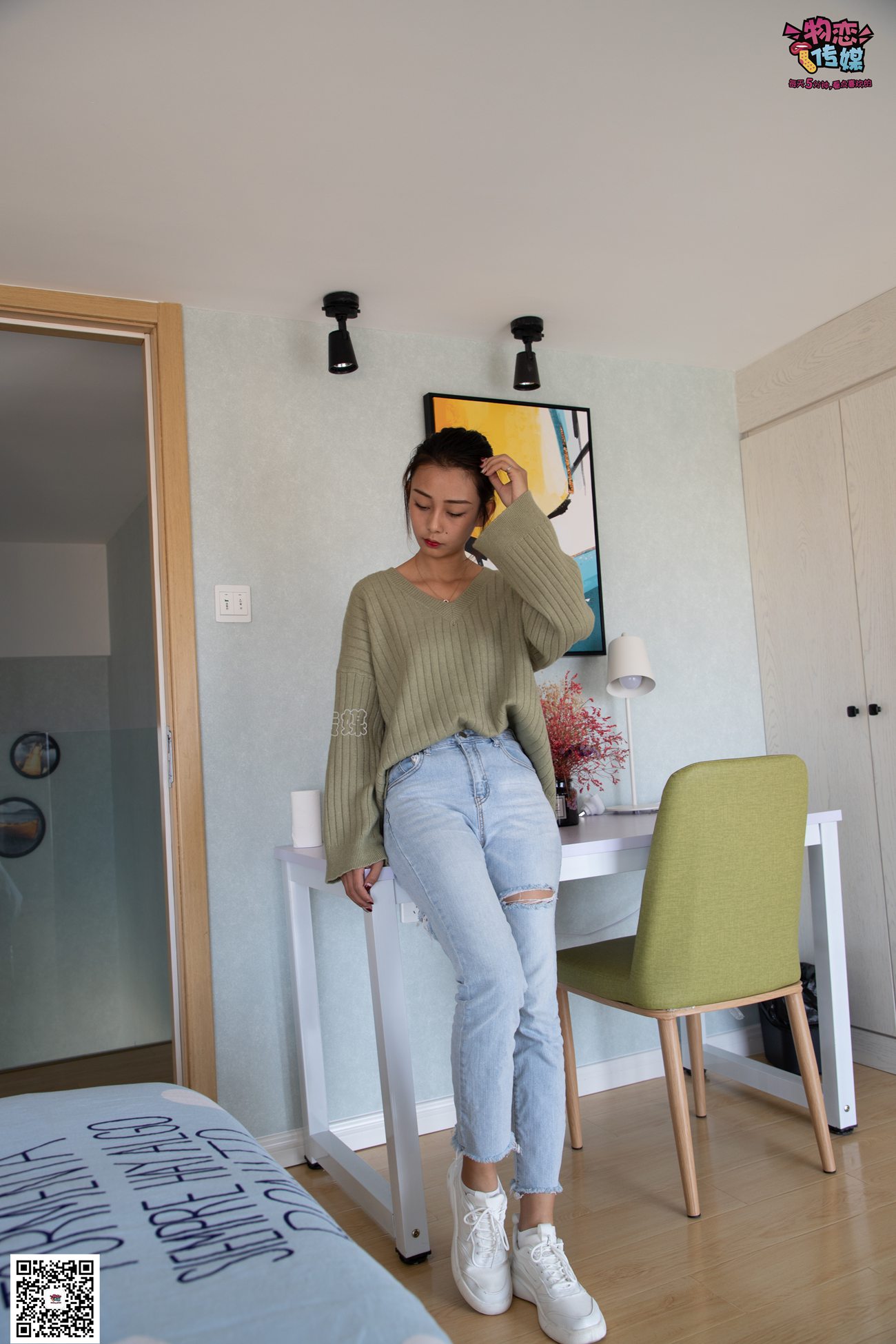 图片[178]-物恋传媒 No.067 锁骨的秘密。白色板鞋配白色横纹棉袜 [189P] – 速更版-美库