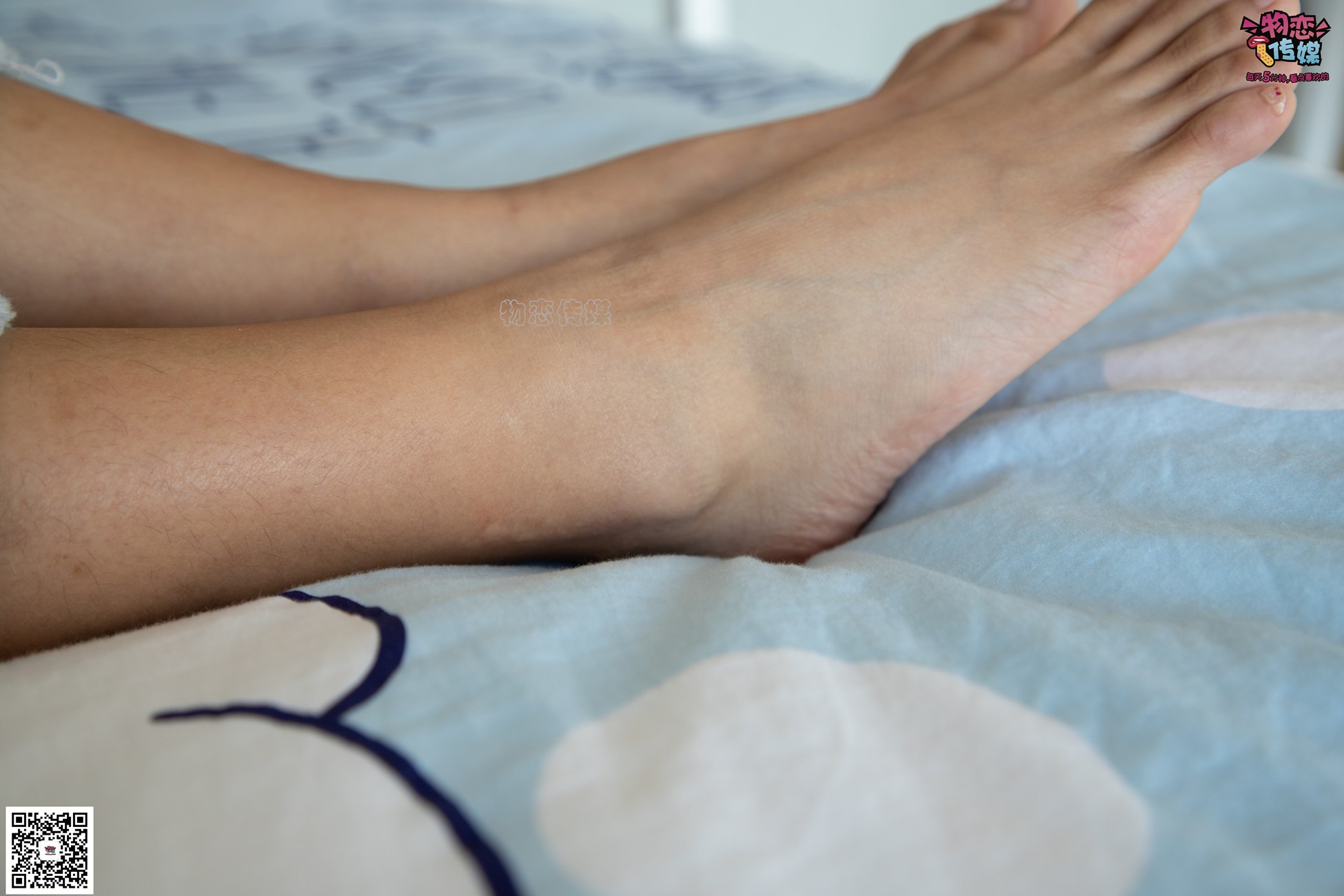 图片[181]-物恋传媒 No.067 锁骨的秘密。白色板鞋配白色横纹棉袜 [189P] – 速更版-美库