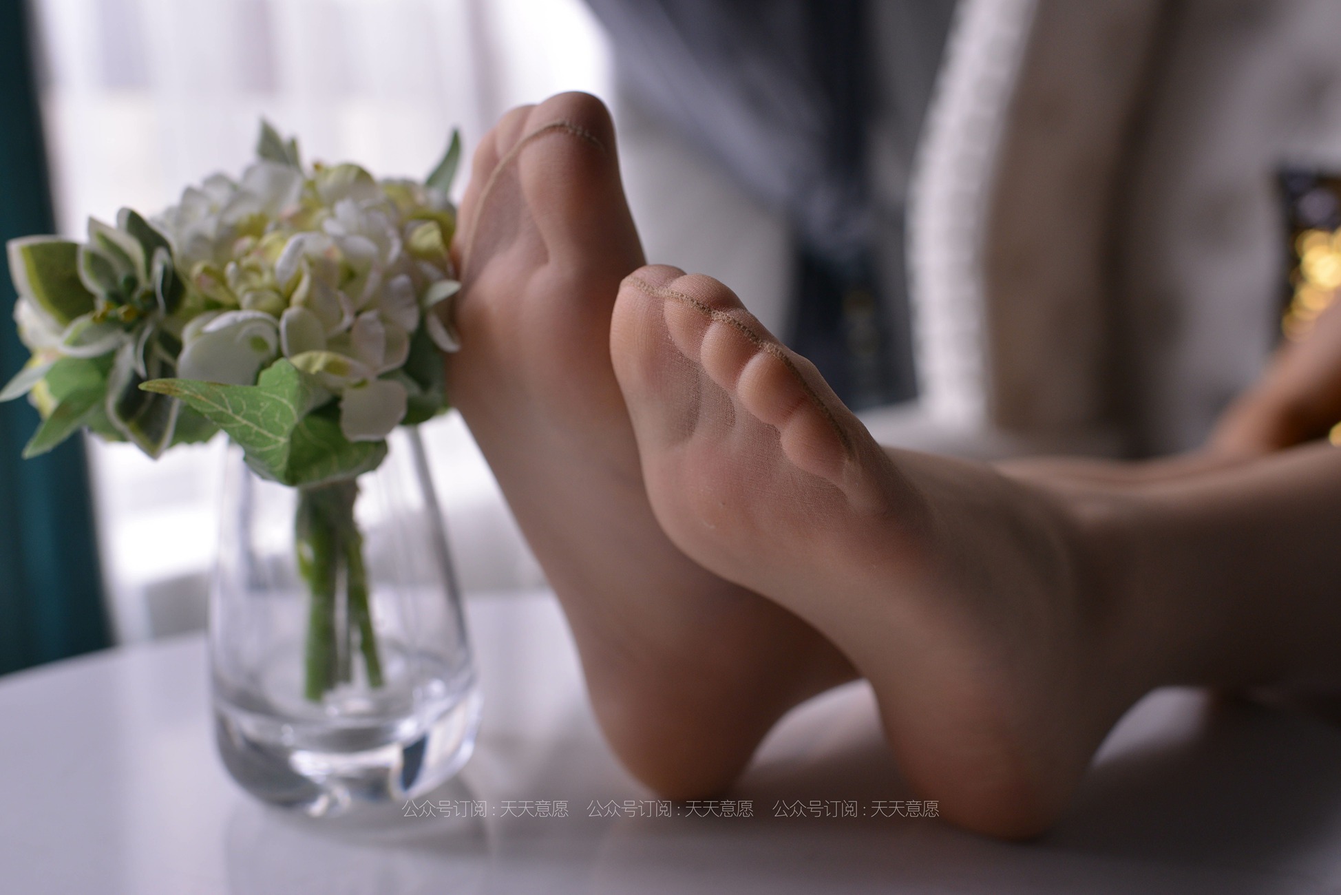 图片[37]-[IESS异思趣向] 耽丝 210415 小婕与花共舞 [61P] – 速更版-美库