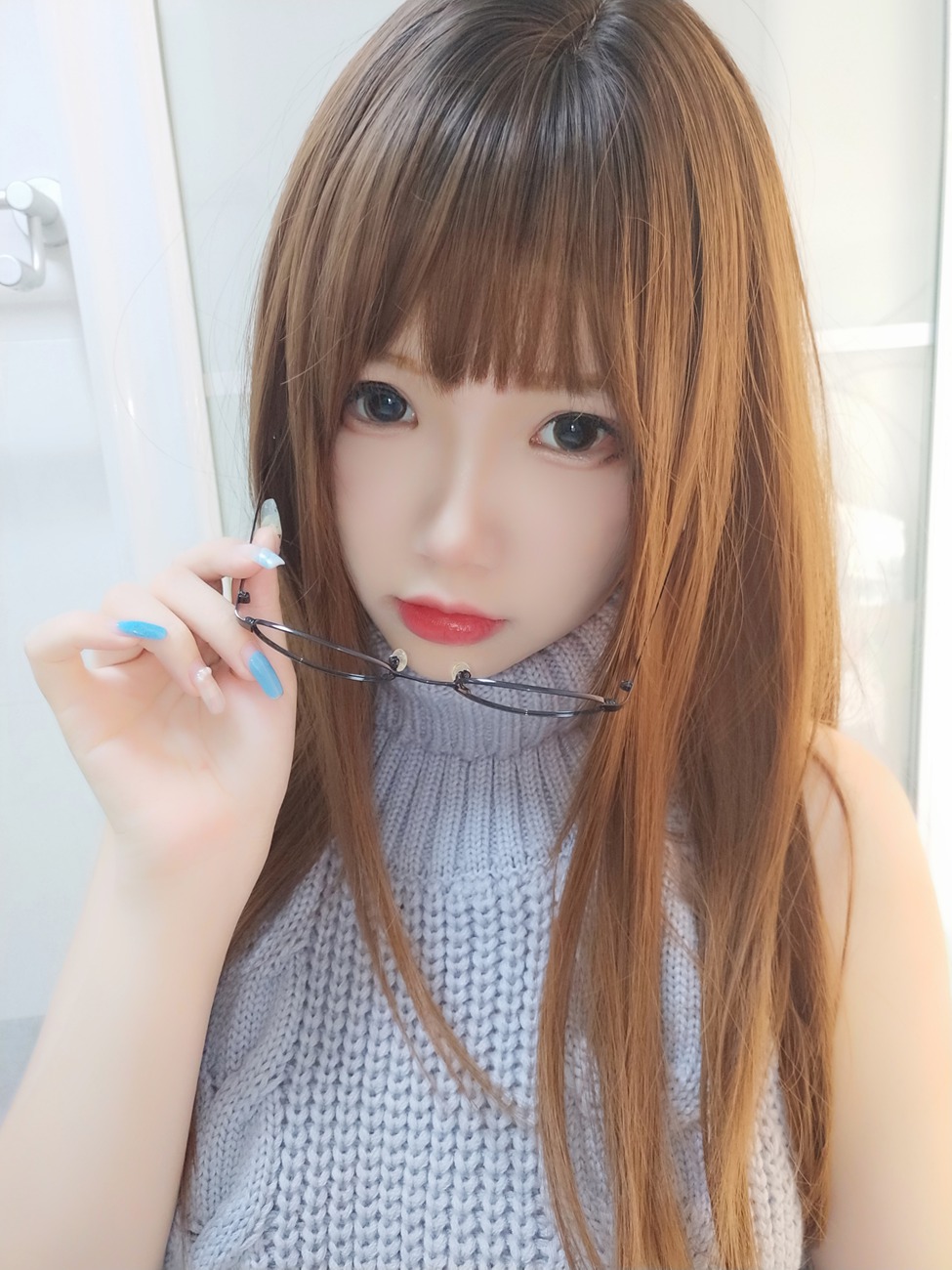 图片[11]-雪晴Astra – 黑丝漏背毛衣[48P] – 速更版-美库