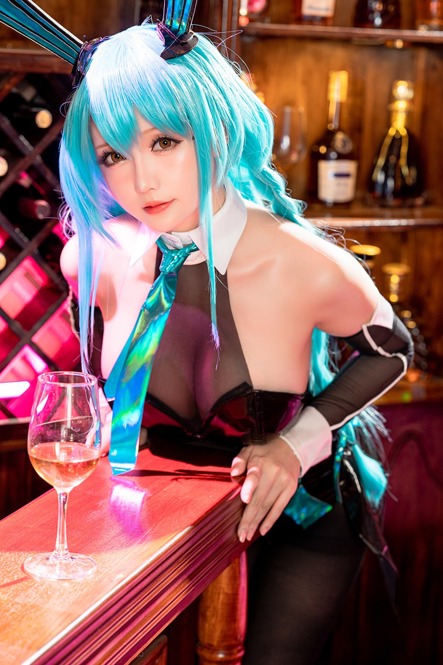 图片[18]-Coser小姐姐 星之迟迟 – 纯白と漆黑《树城》[25P] – 速更版-美库