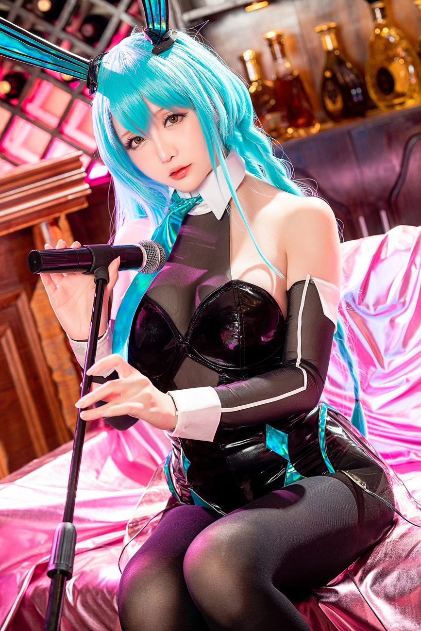 图片[26]-Coser小姐姐 星之迟迟 – 纯白と漆黑《树城》[25P] – 速更版-美库