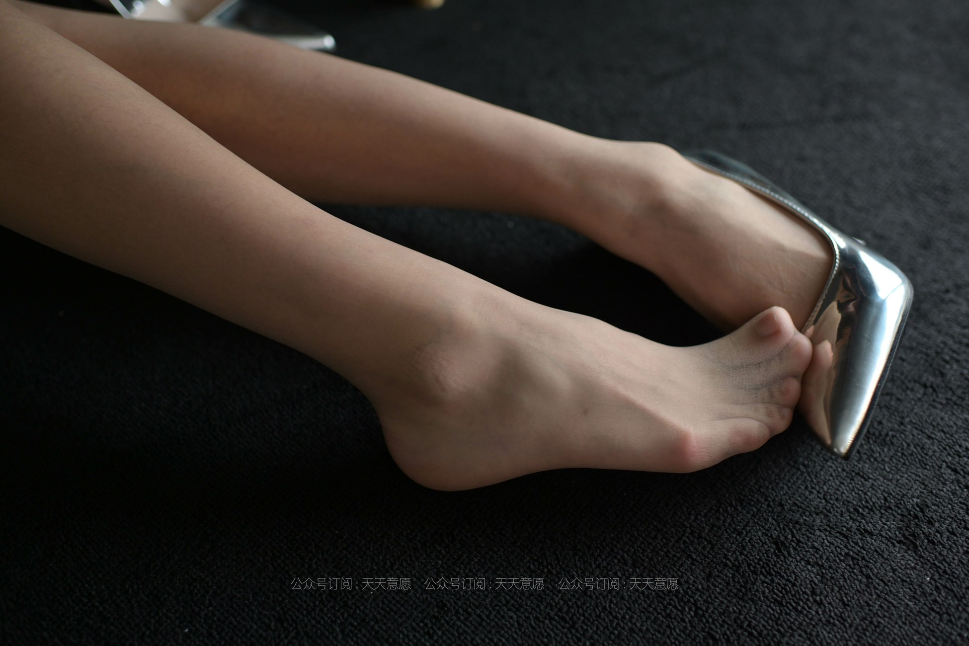 图片[67]-[IESS异思趣向] 耽丝 210425 爱看书的旗袍美女宁宁 [77P] – 速更版-美库