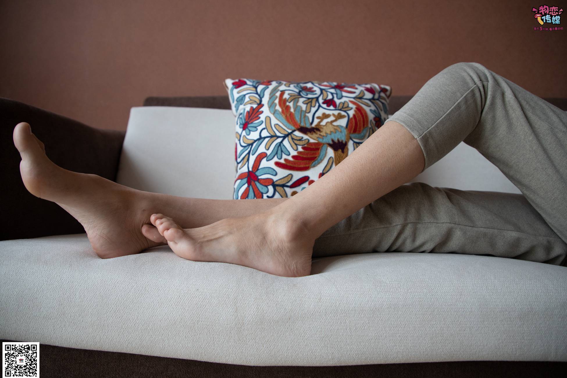 图片[10]-勿恋传媒 No.070 肉丝长发镁钕 执剑舞一曲 温柔与谁共 [160P] – 速更版-美库