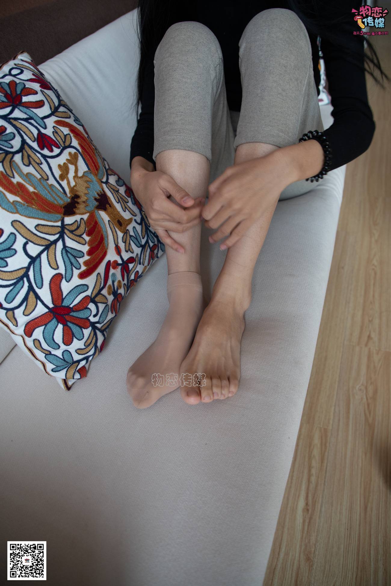 图片[32]-勿恋传媒 No.070 肉丝长发镁钕 执剑舞一曲 温柔与谁共 [160P] – 速更版-美库