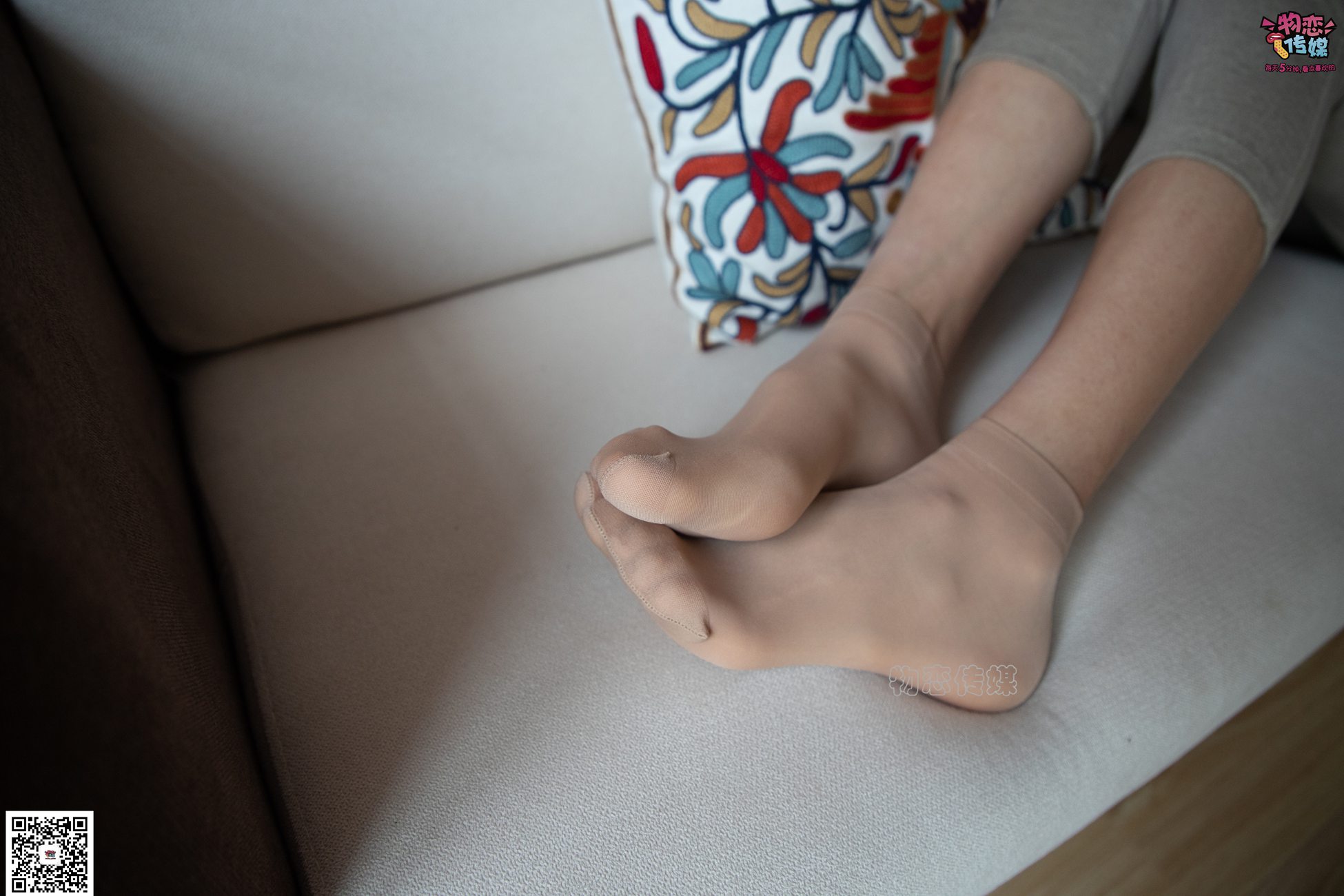 图片[41]-勿恋传媒 No.070 肉丝长发镁钕 执剑舞一曲 温柔与谁共 [160P] – 速更版-美库