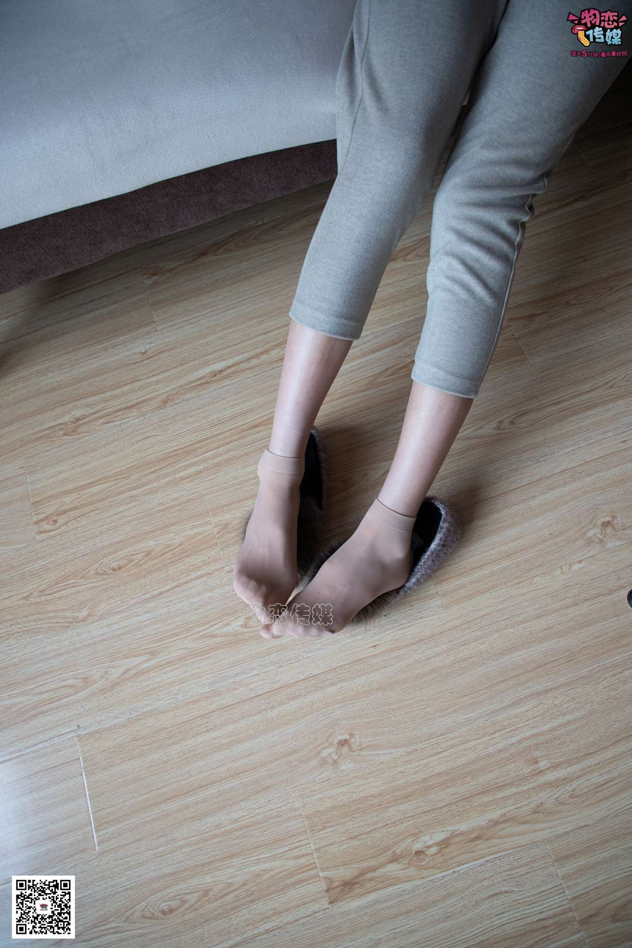 图片[95]-勿恋传媒 No.070 肉丝长发镁钕 执剑舞一曲 温柔与谁共 [160P] – 速更版-美库