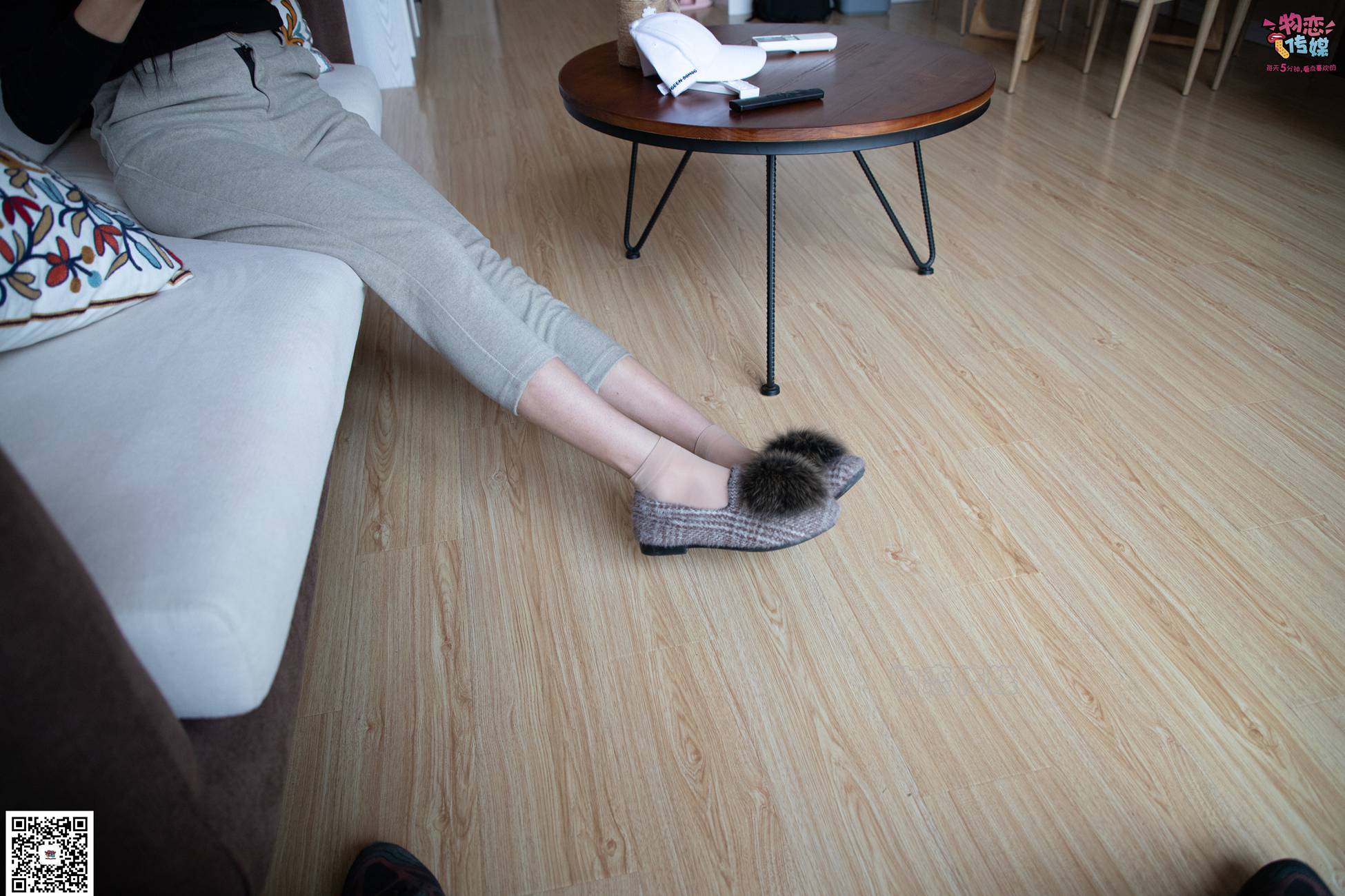 图片[108]-勿恋传媒 No.070 肉丝长发镁钕 执剑舞一曲 温柔与谁共 [160P] – 速更版-美库